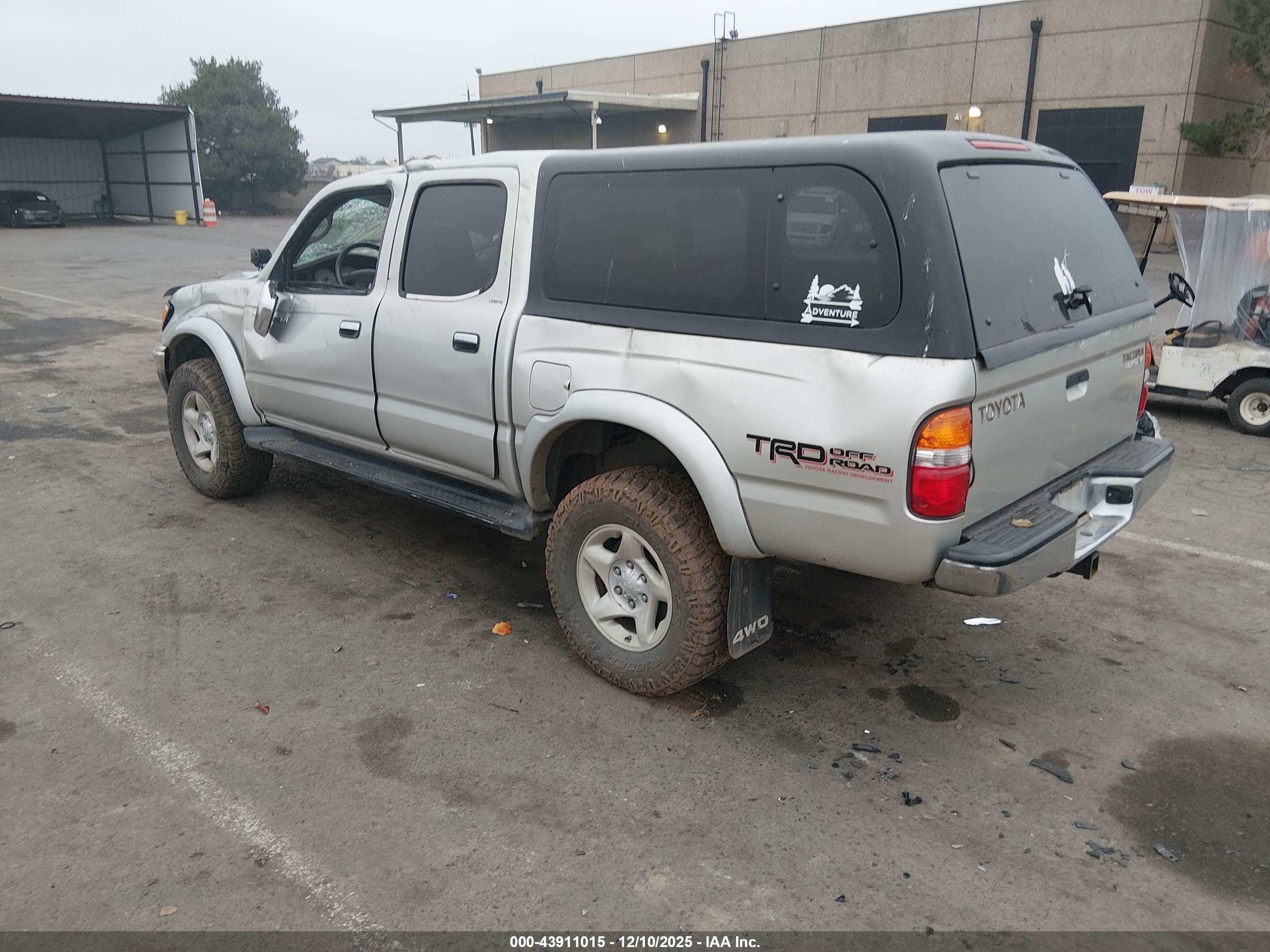 TOYOTA TACOMA image 3