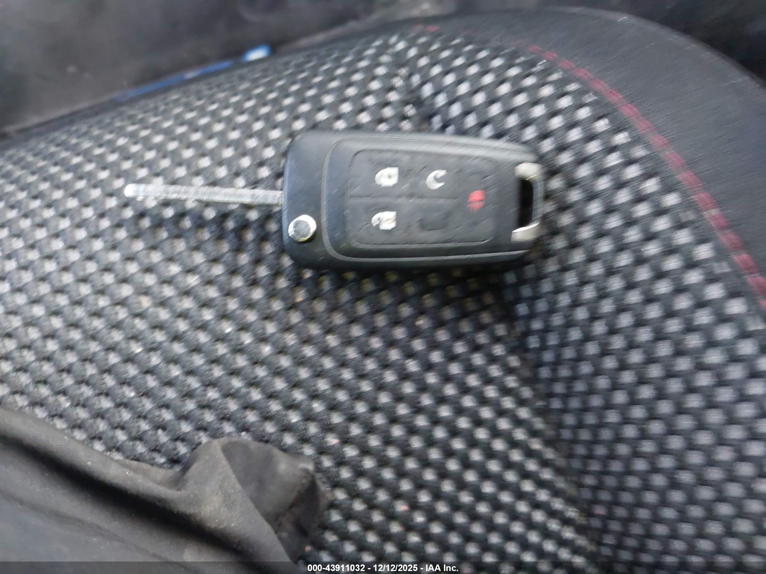 CHEVROLET EQUINOX image 11