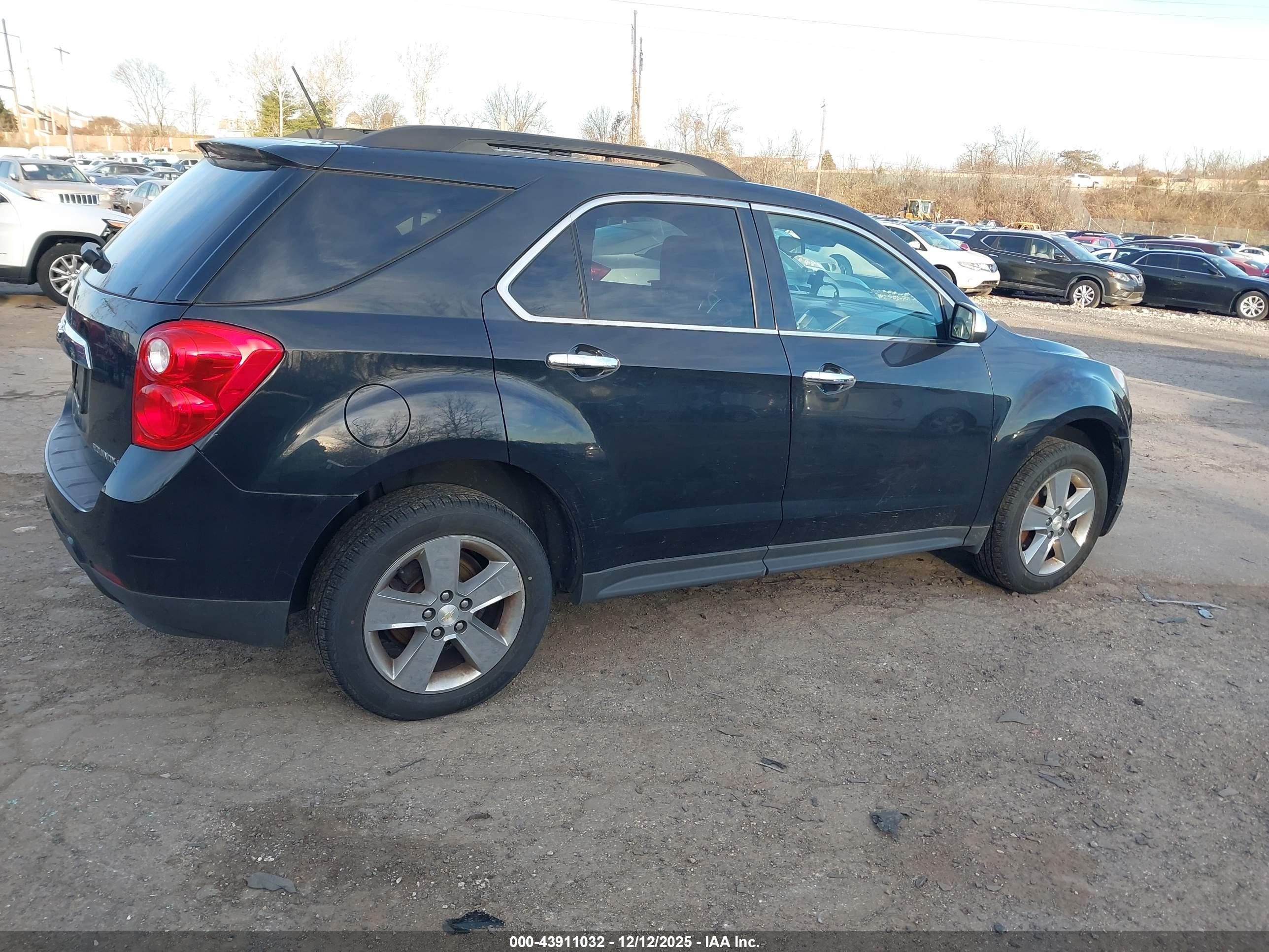CHEVROLET EQUINOX image 4