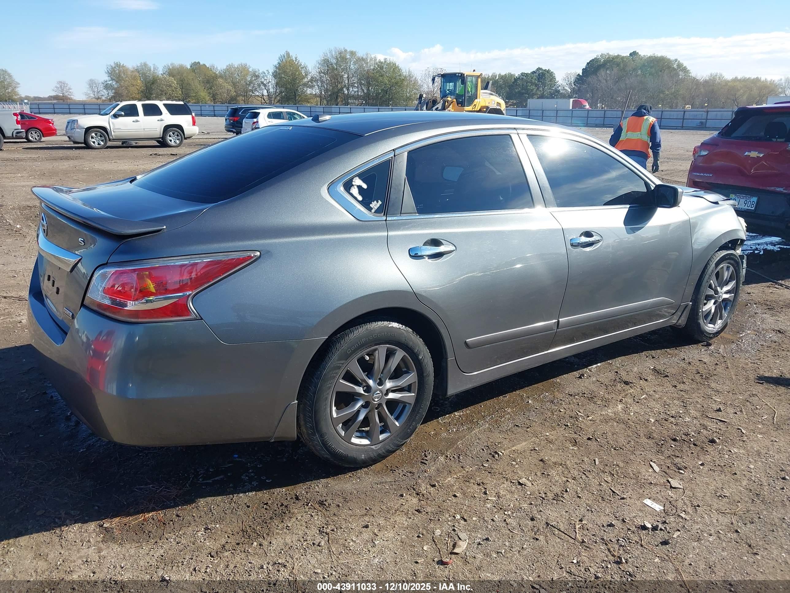 NISSAN ALTIMA image 4