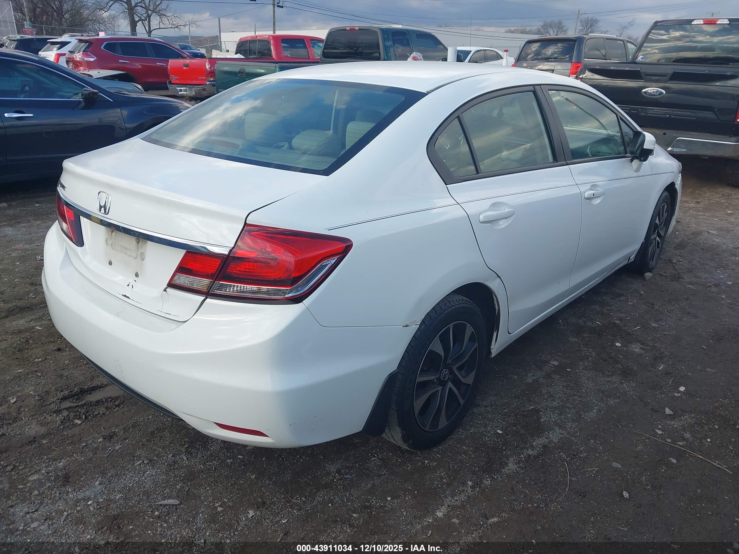 HONDA CIVIC image 4