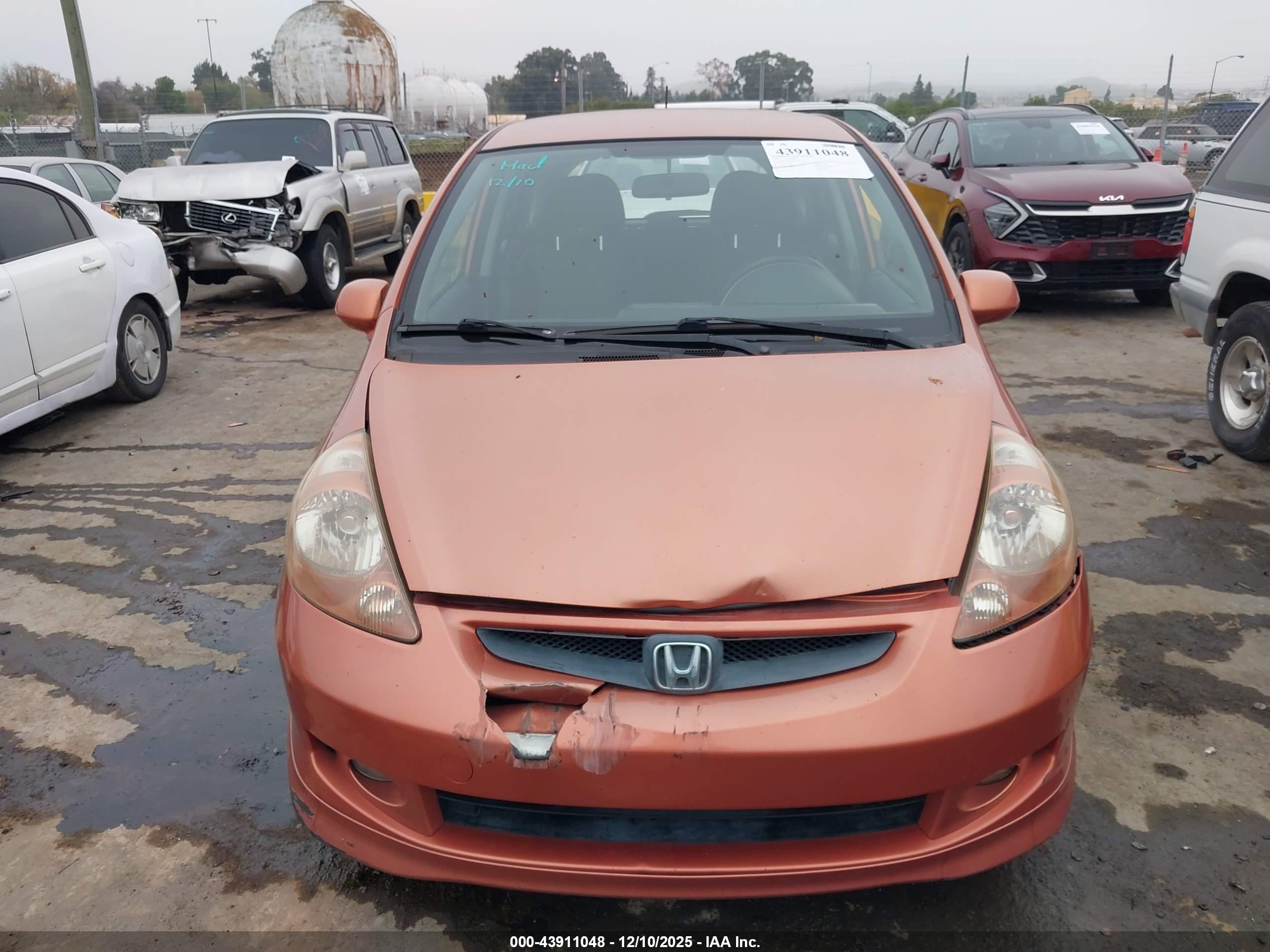 HONDA FIT image 6