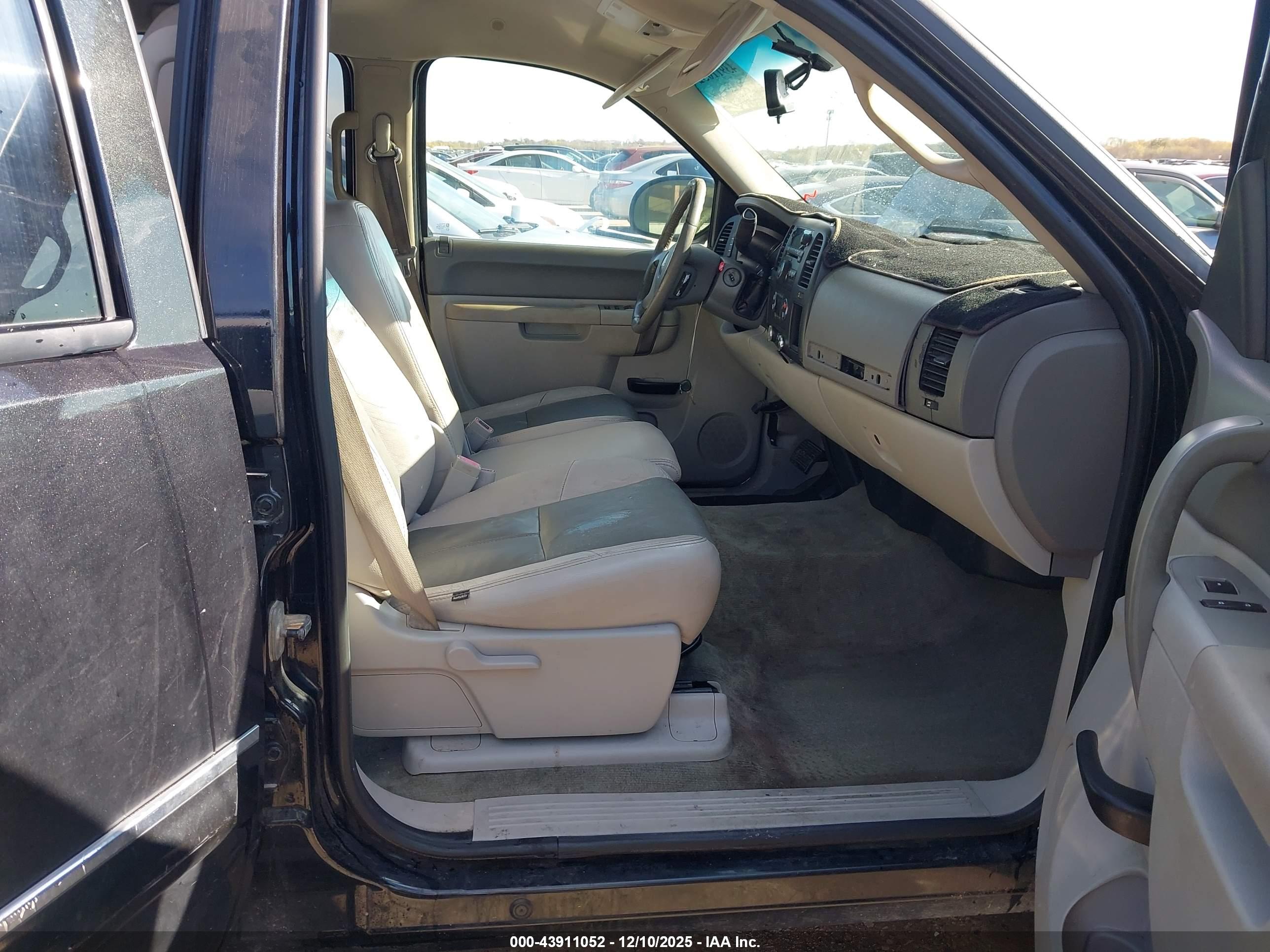 GMC SIERRA image 5