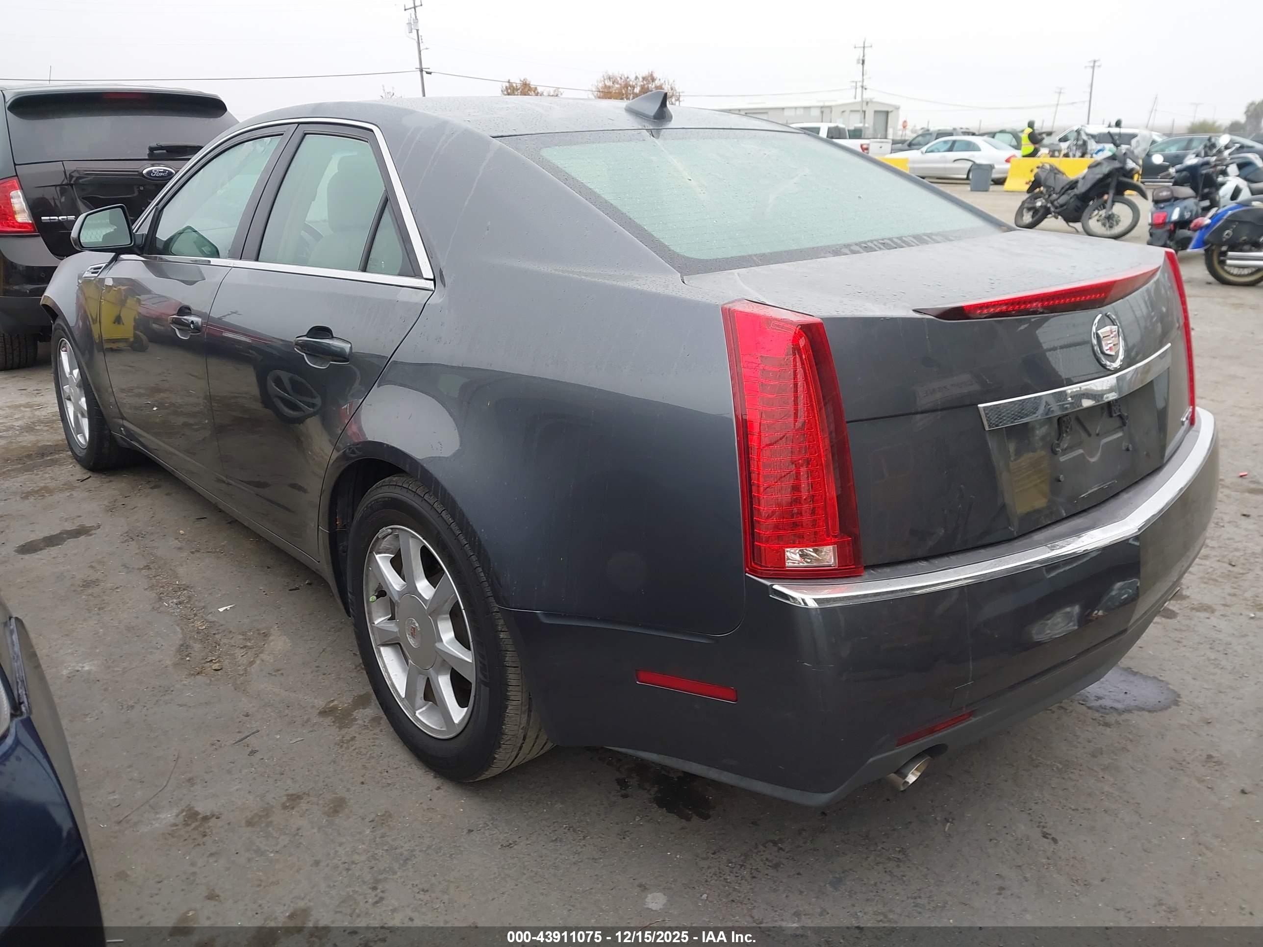 CADILLAC CTS image 3