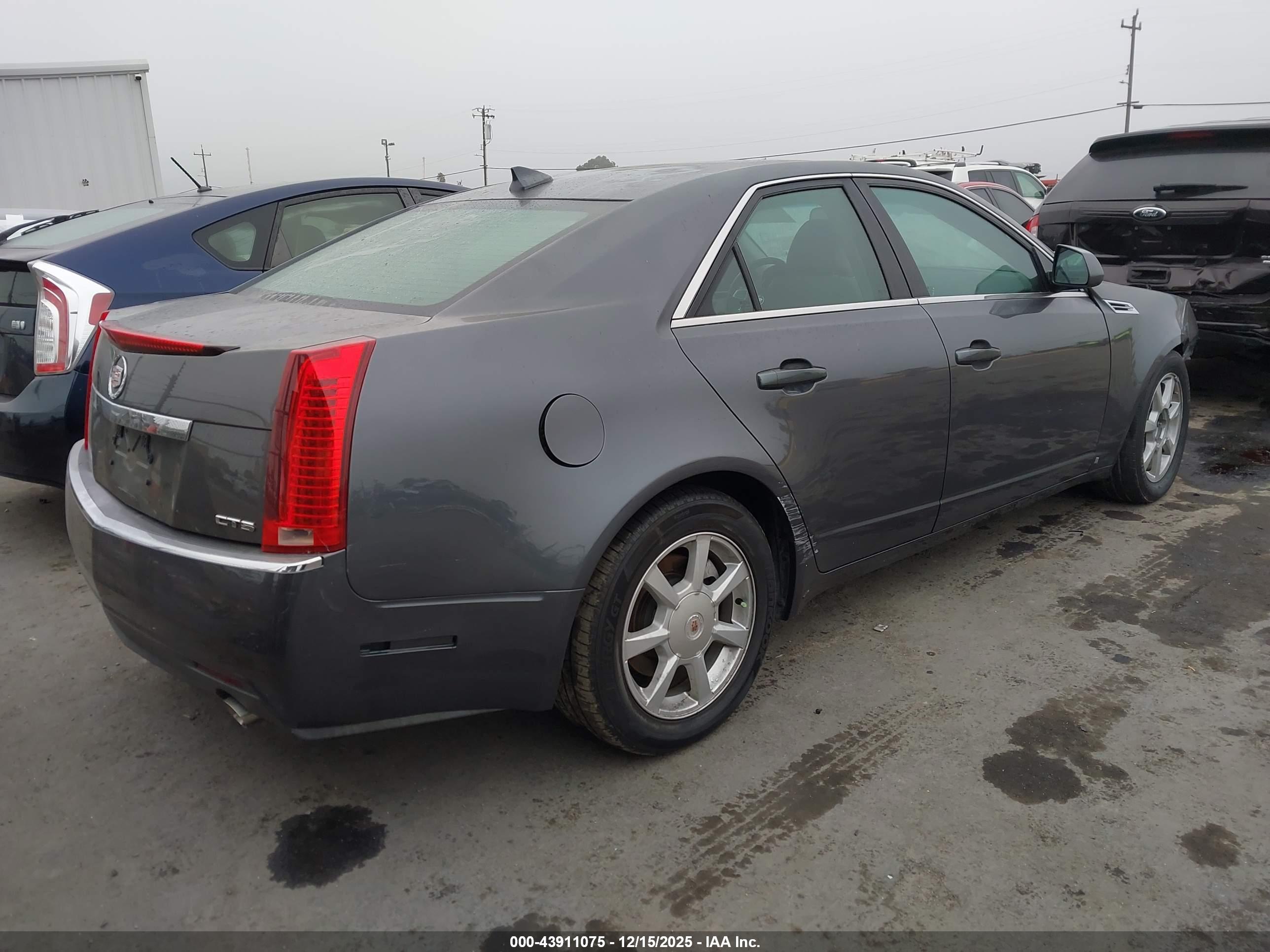 CADILLAC CTS image 4