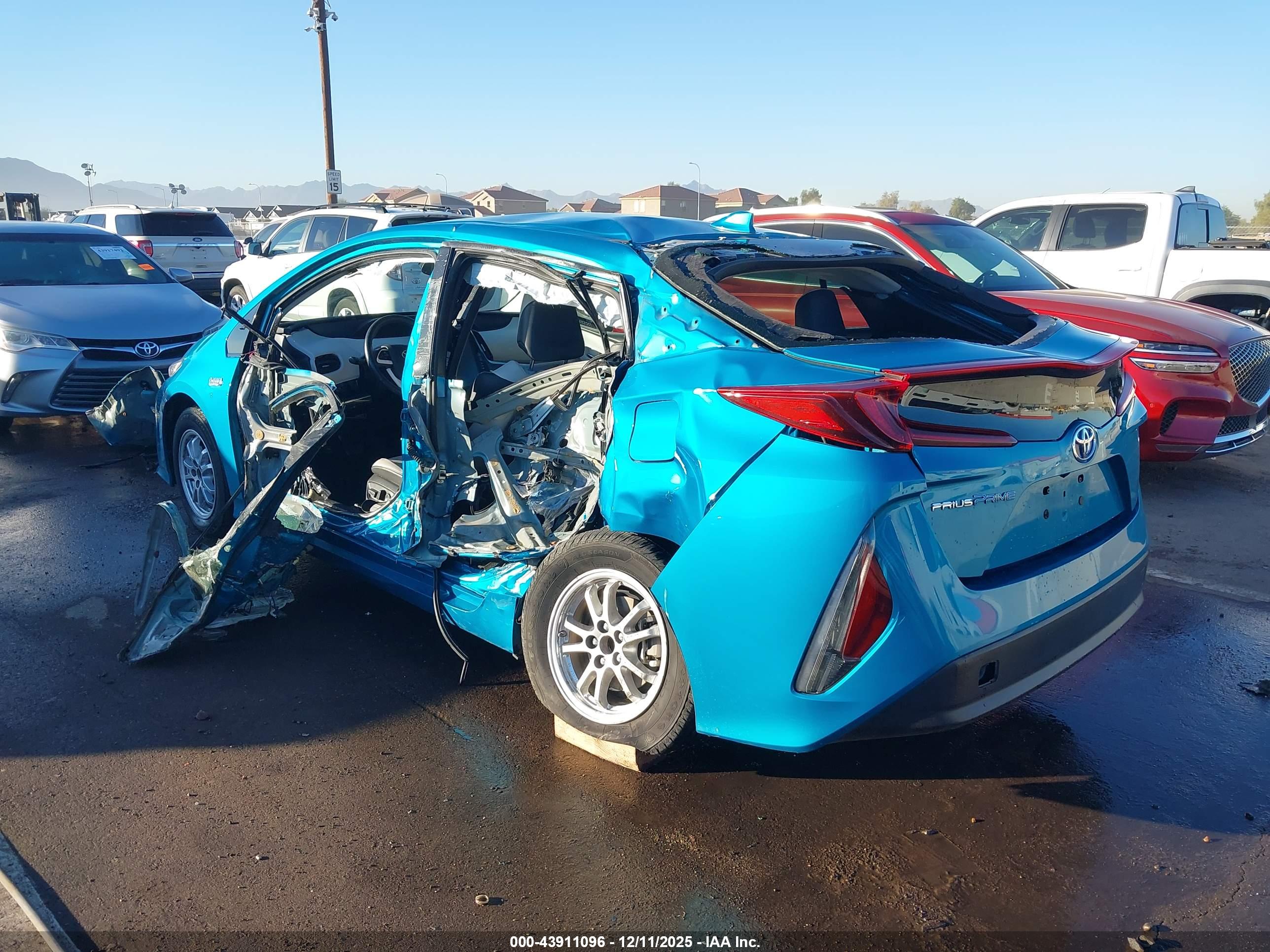TOYOTA PRIUS image 3