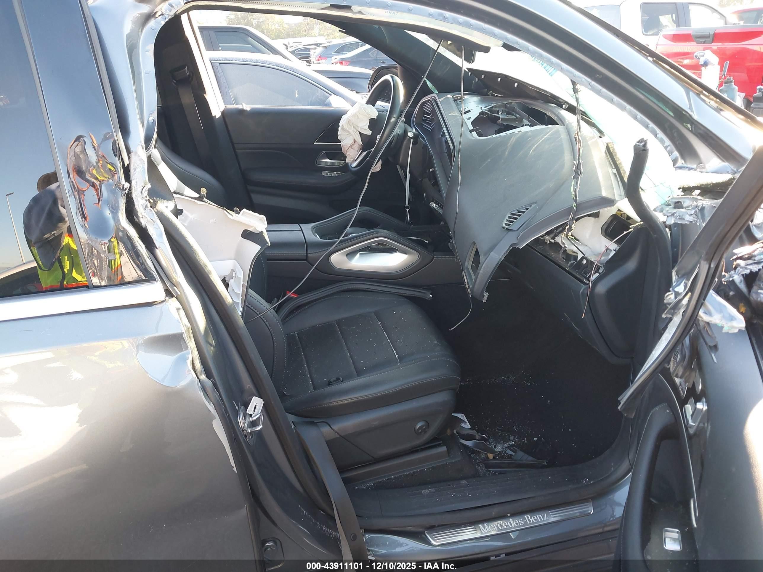 MERCEDES-BENZ GLE image 5