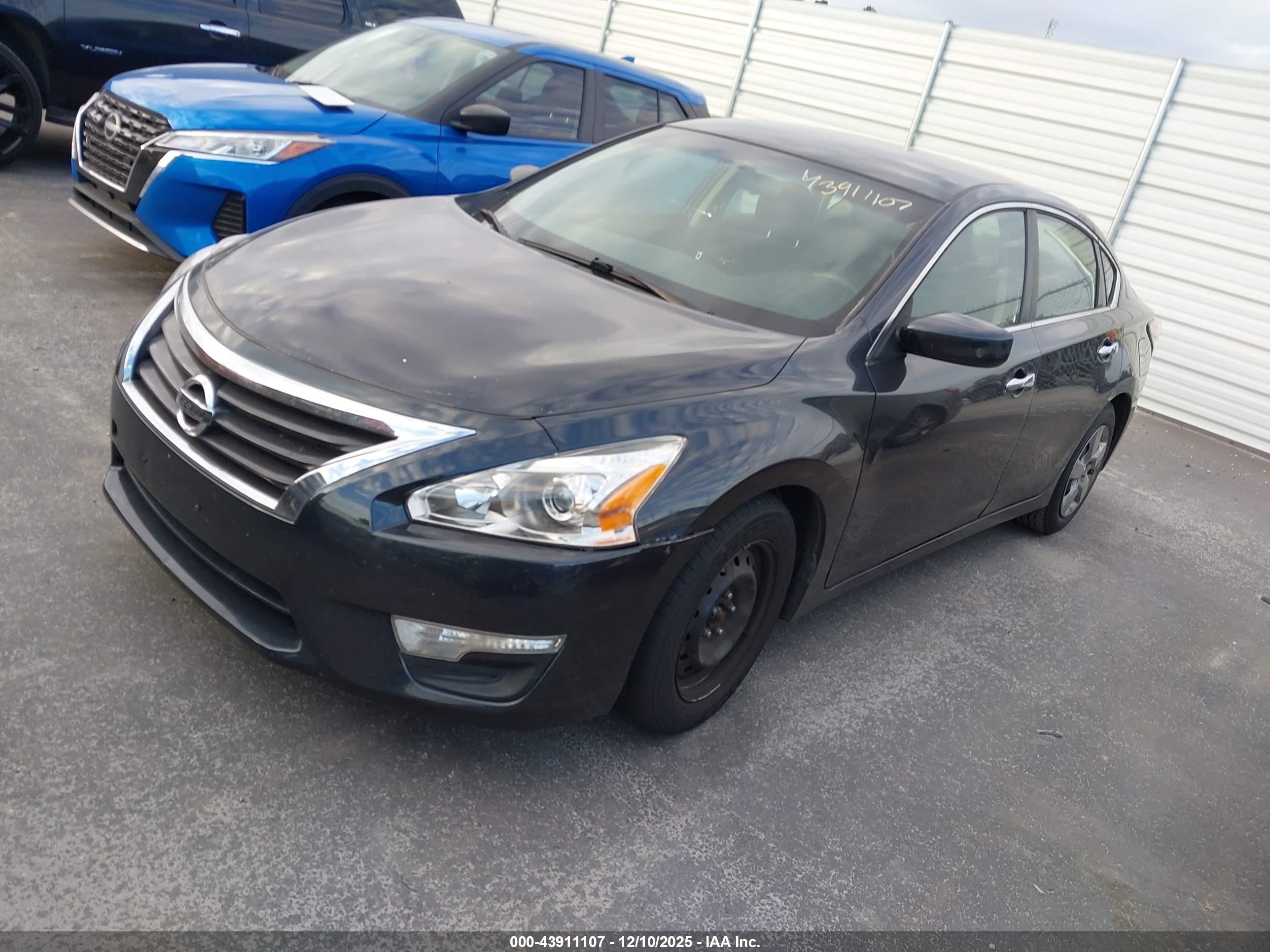 NISSAN ALTIMA image 2