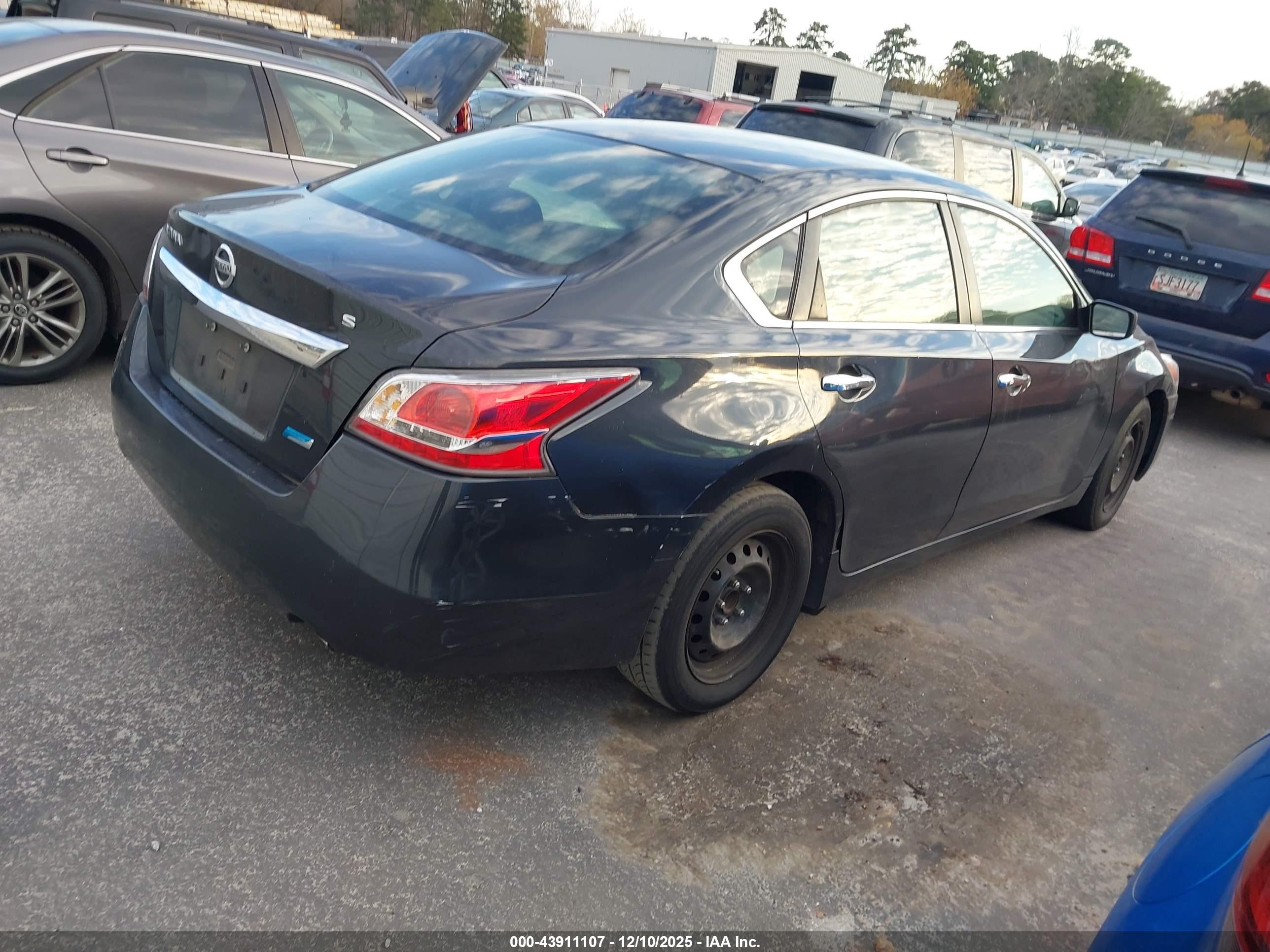 NISSAN ALTIMA image 4