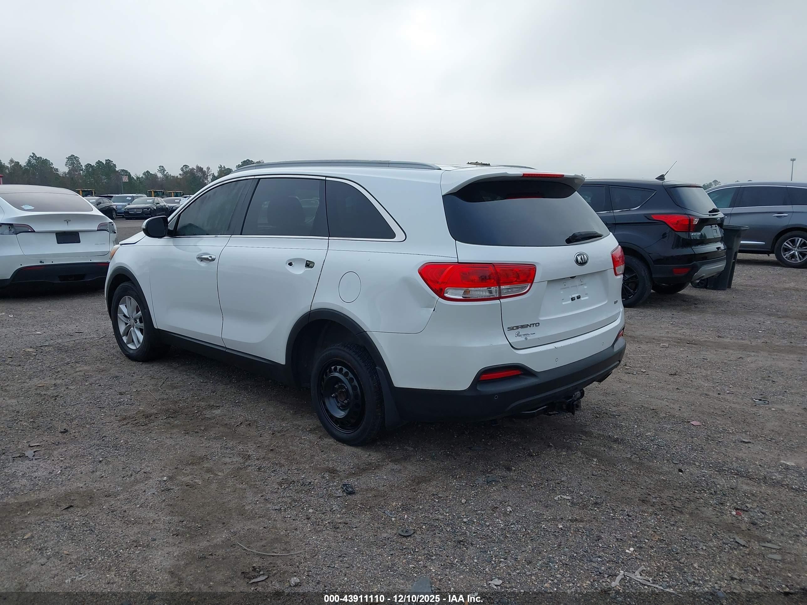 KIA SORENTO image 3