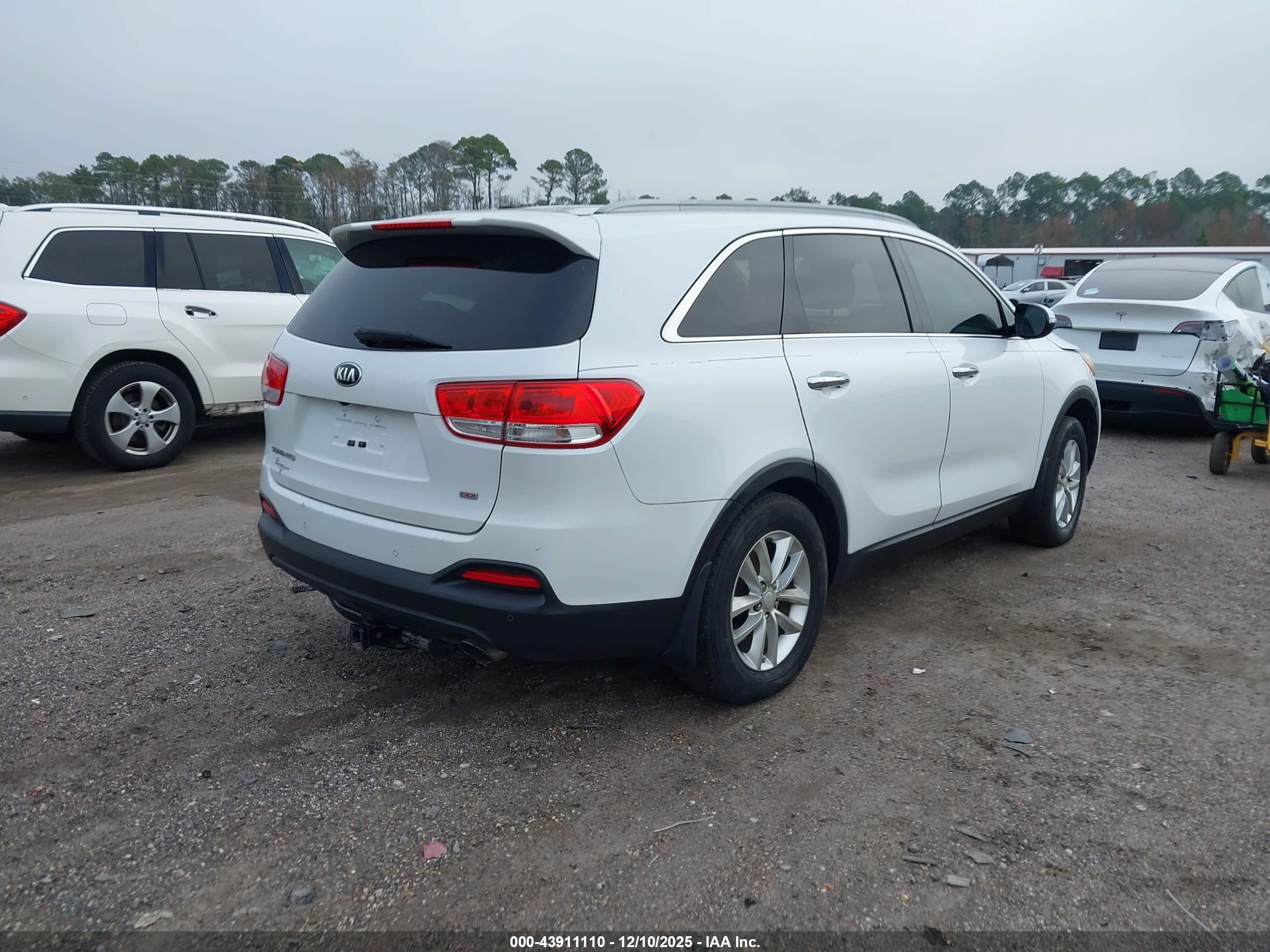 KIA SORENTO image 4