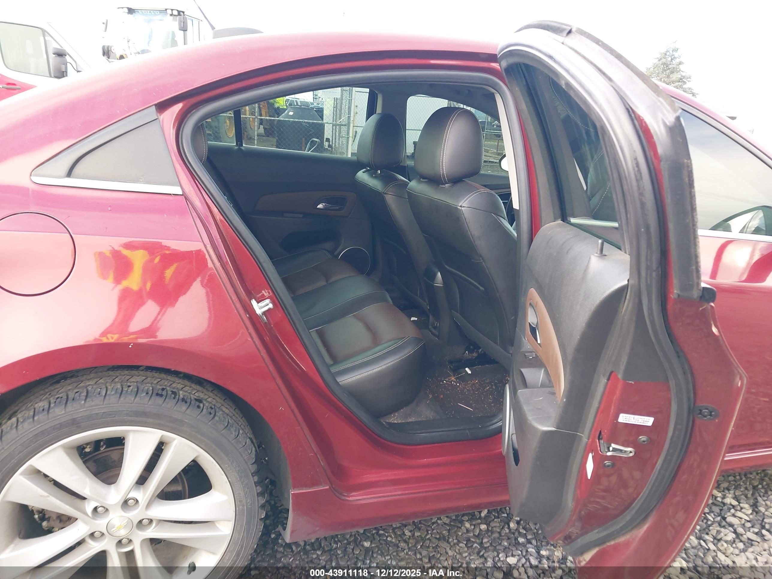 CHEVROLET CRUZE image 8
