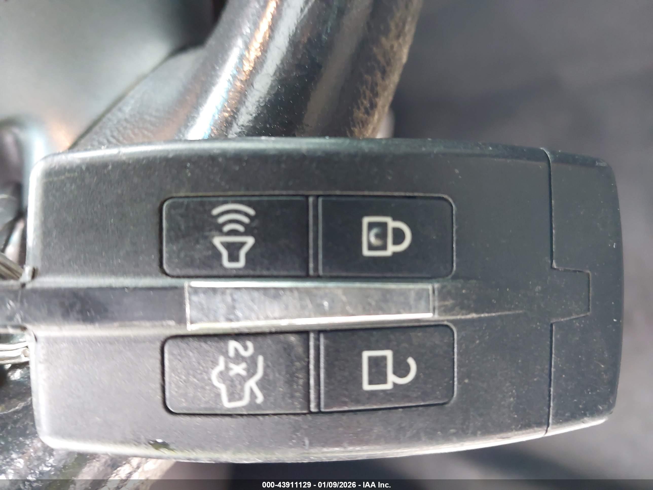 FORD TAURUS image 11