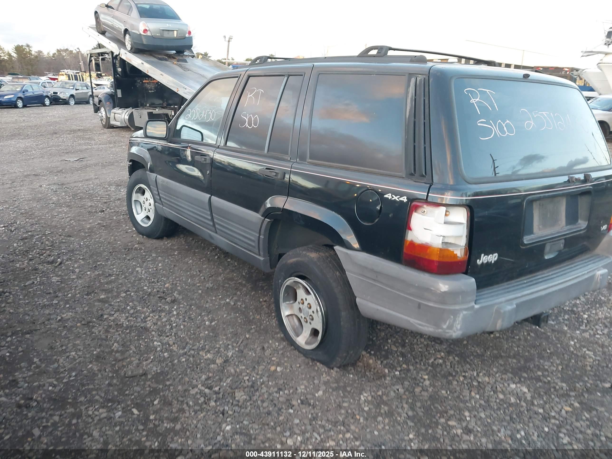 JEEP GRAND image 3
