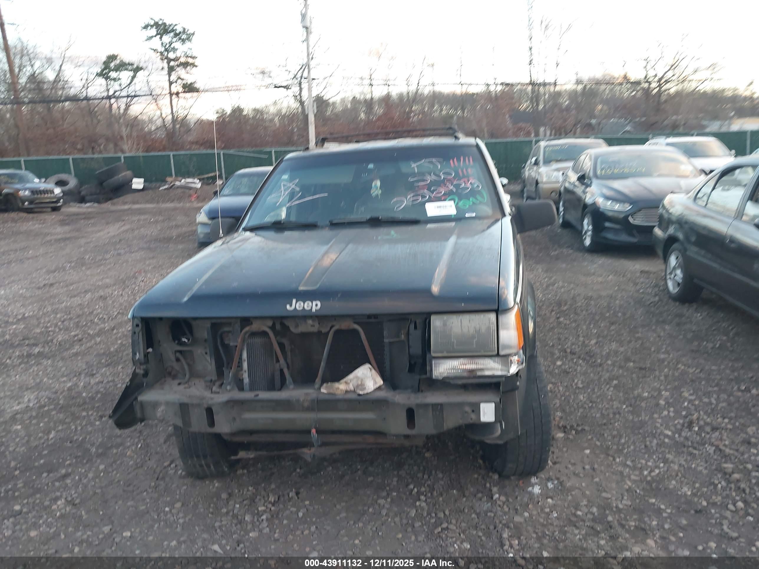 JEEP GRAND image 6