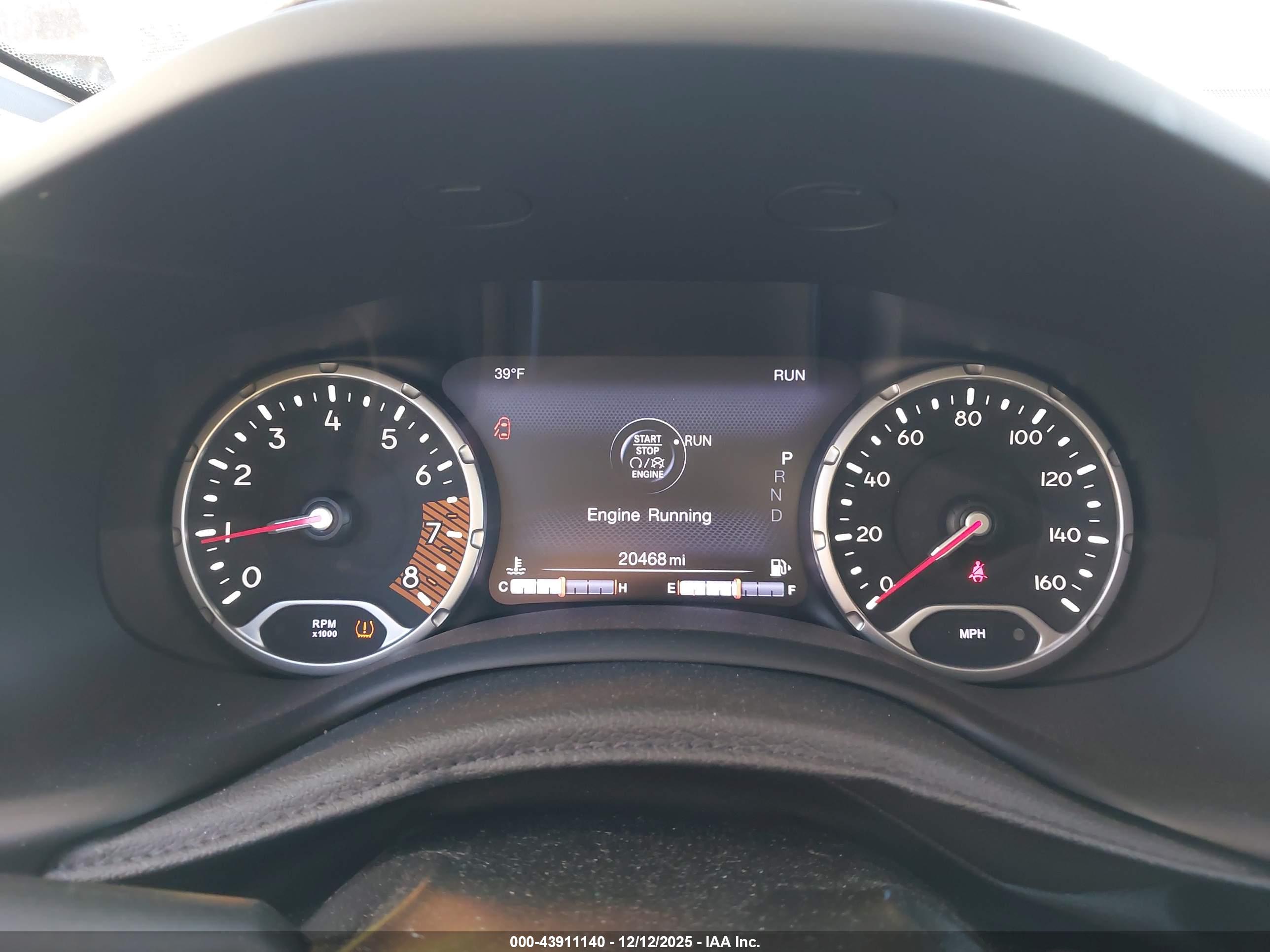 JEEP RENEGADE image 7