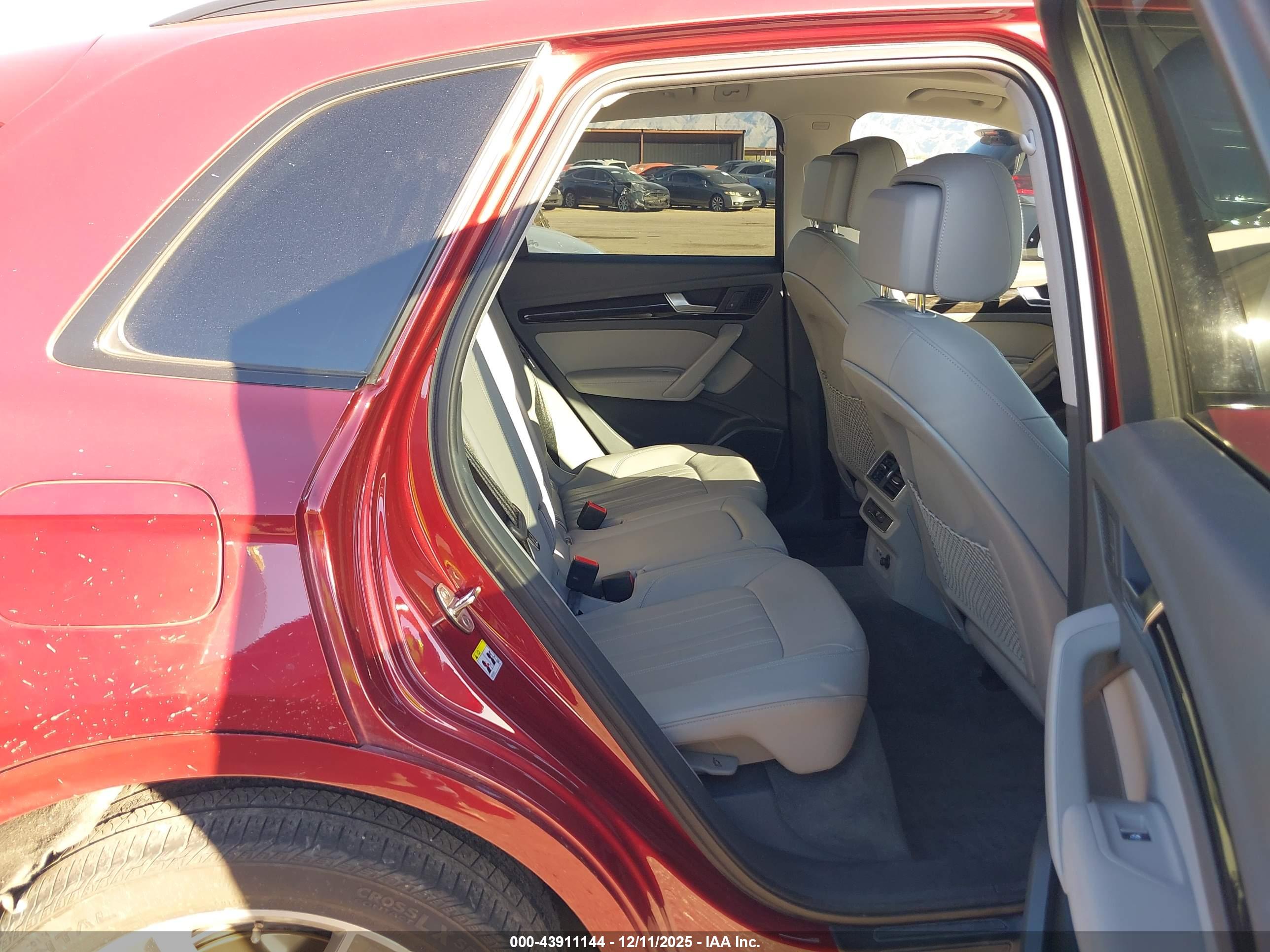 AUDI Q5 image 8