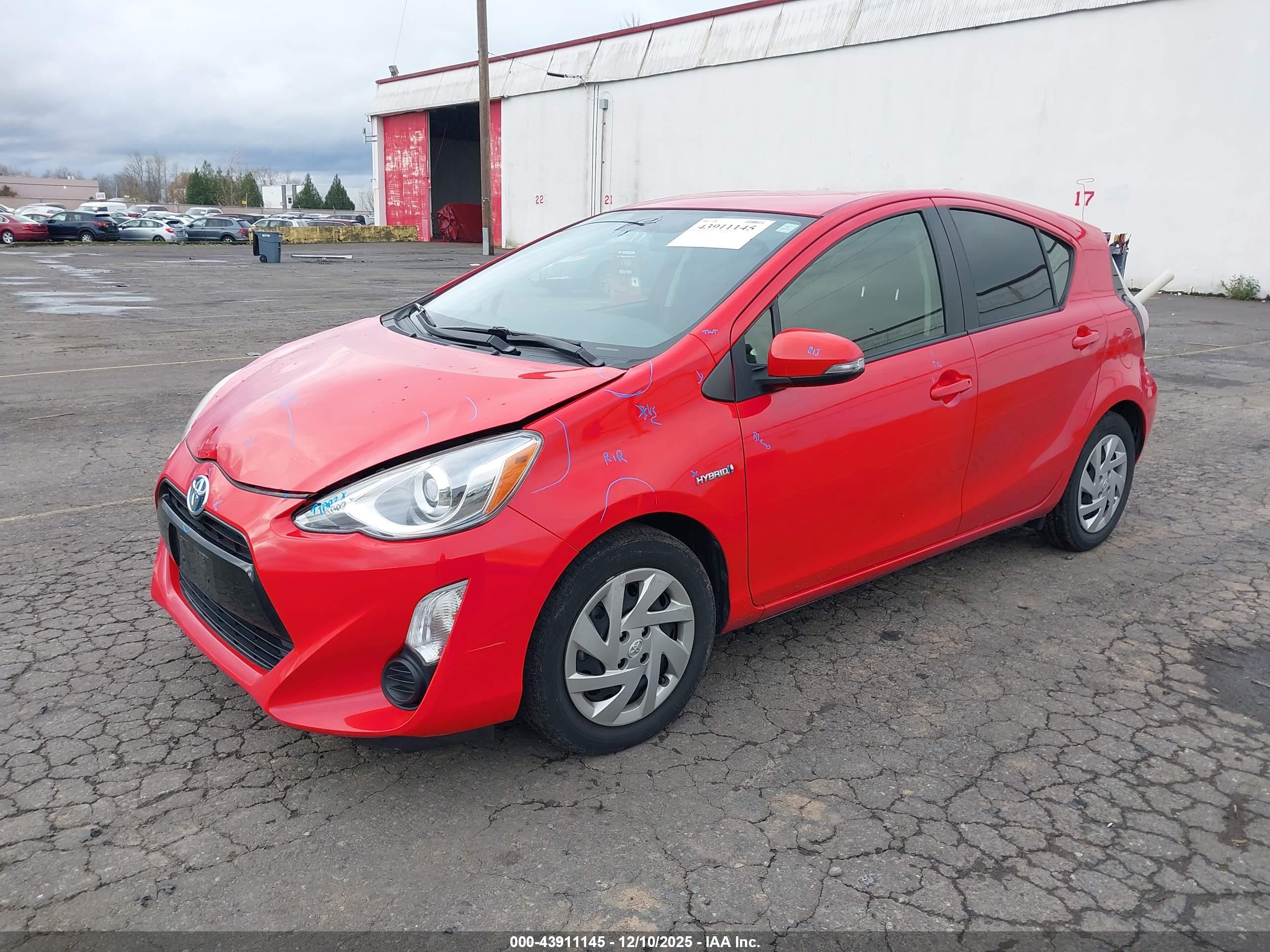 TOYOTA PRIUS image 2