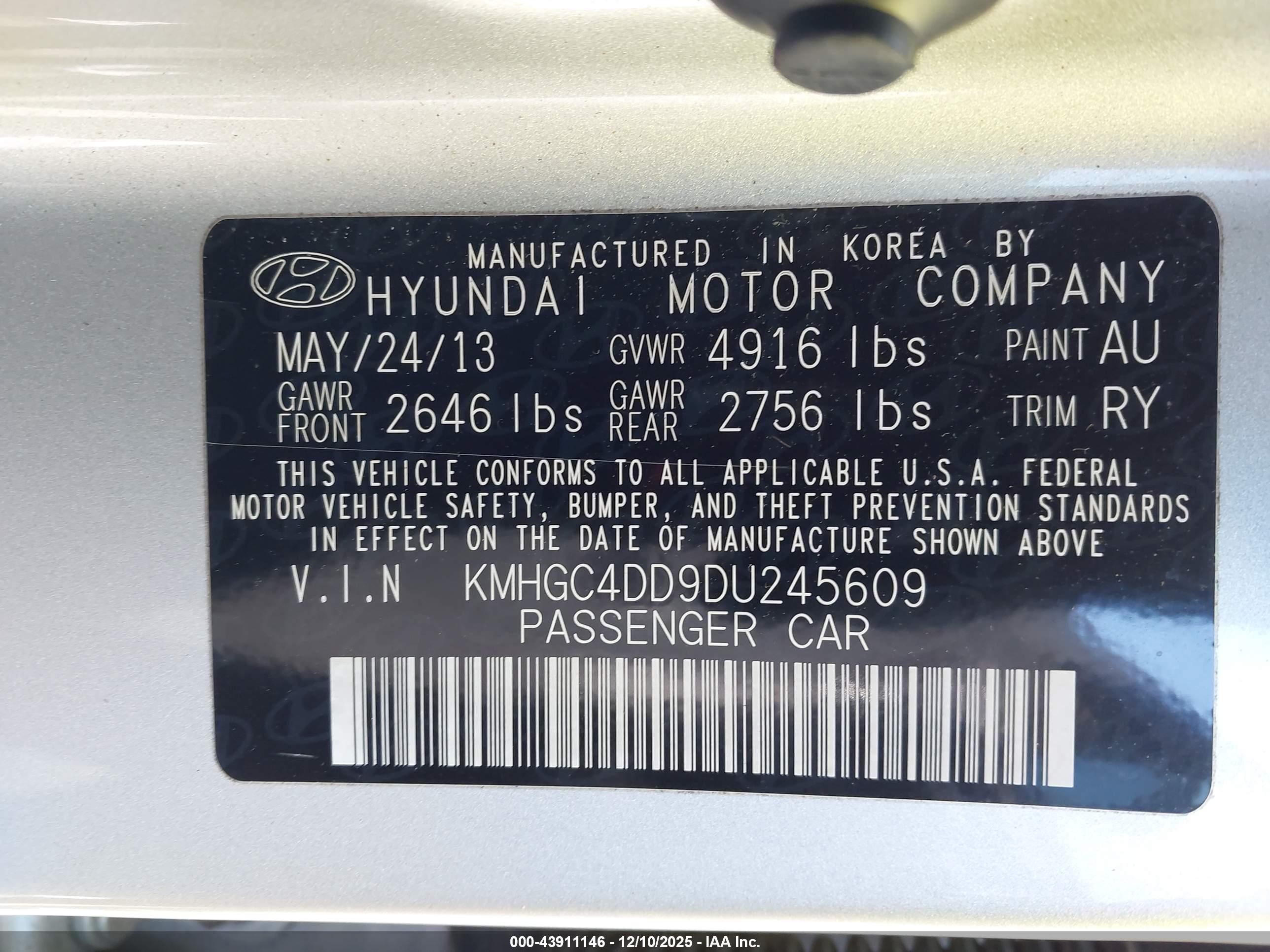 HYUNDAI GENESIS image 9