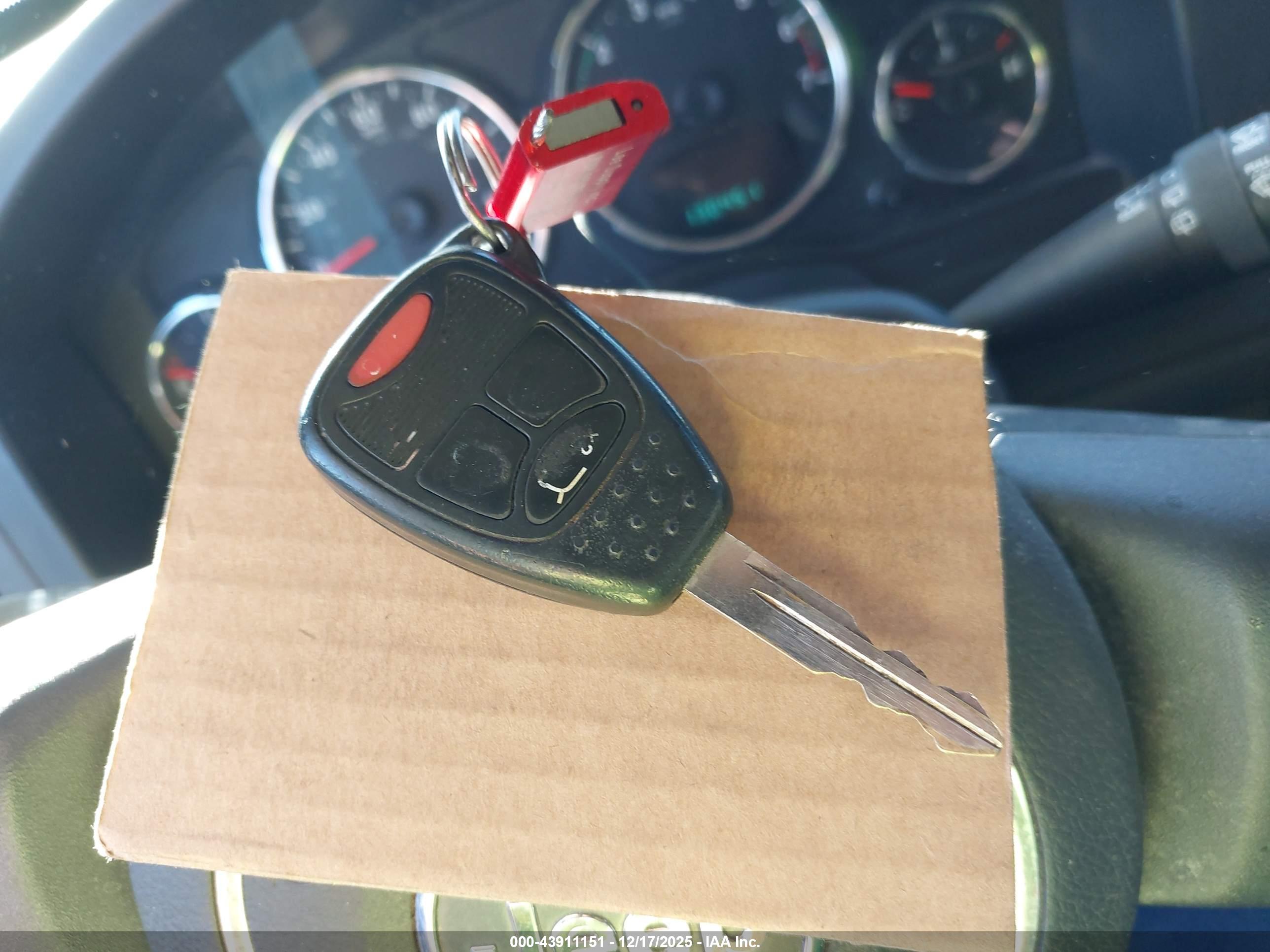 JEEP LIBERTY image 11