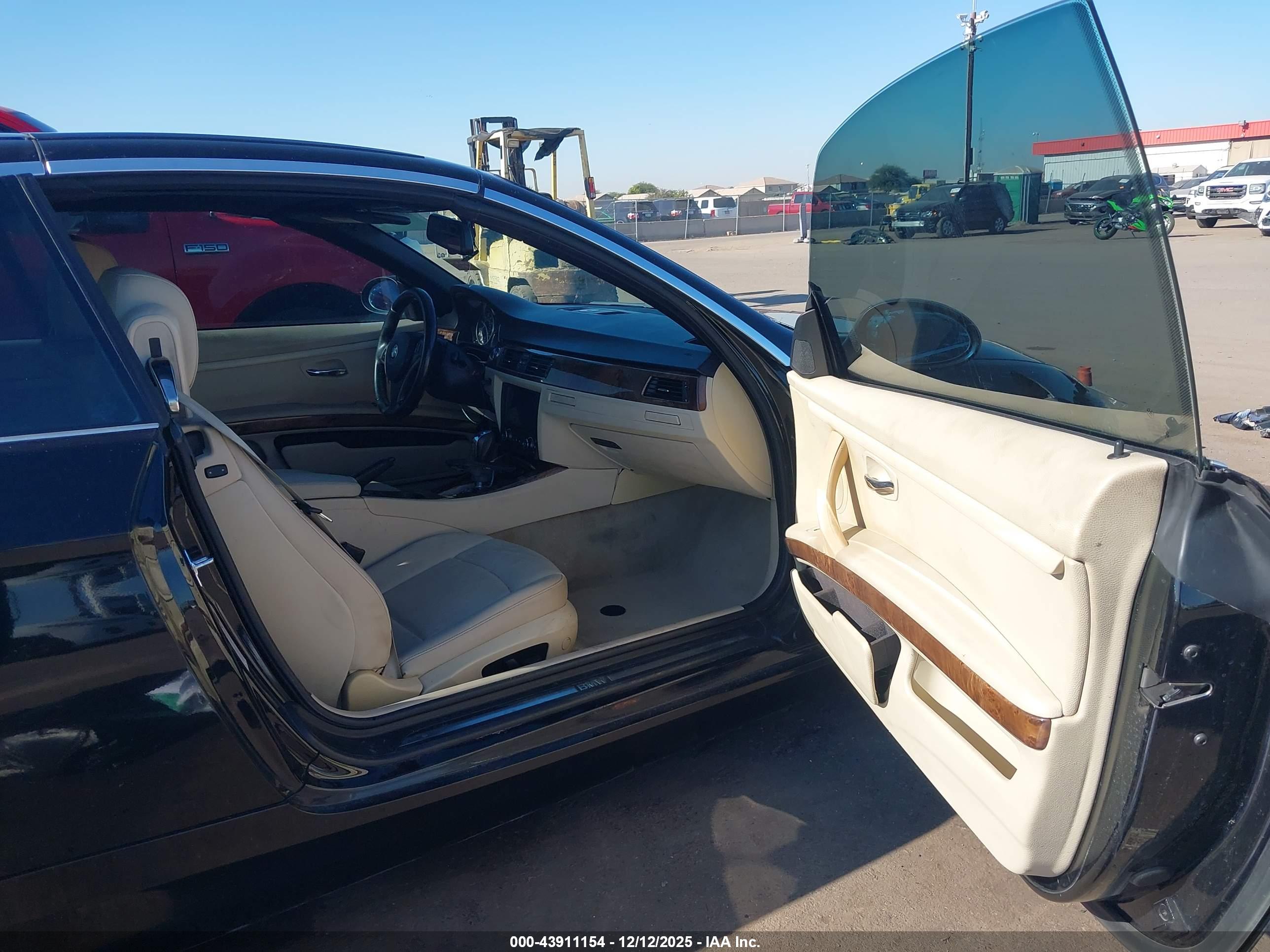 BMW 328I image 5