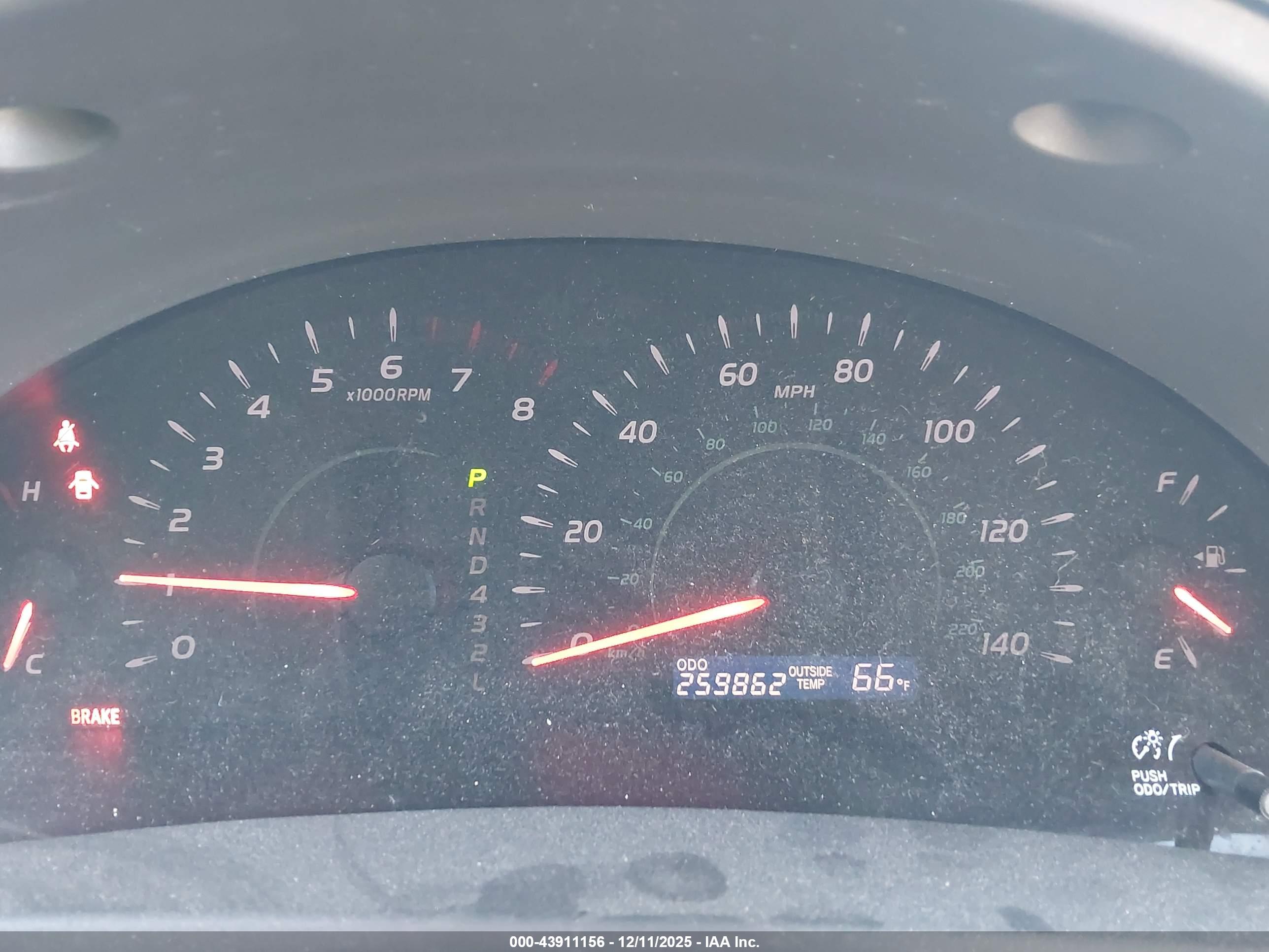 TOYOTA CAMRY image 7