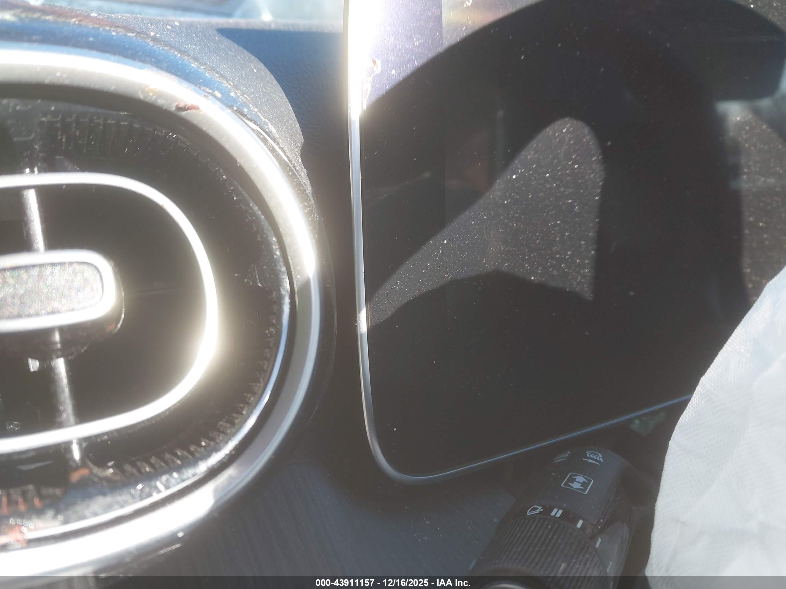 MERCEDES-BENZ C image 7