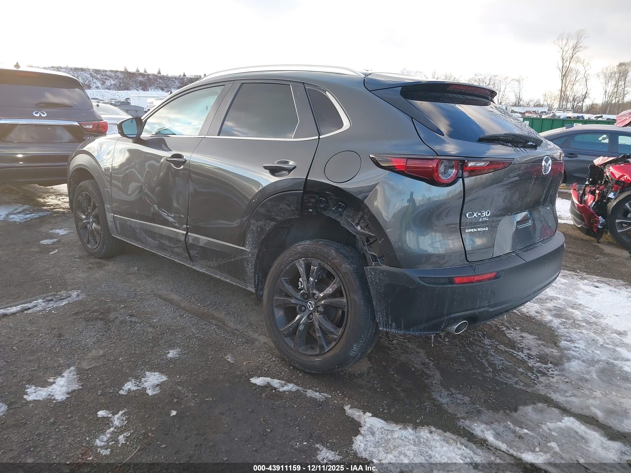 MAZDA CX-30 image 3