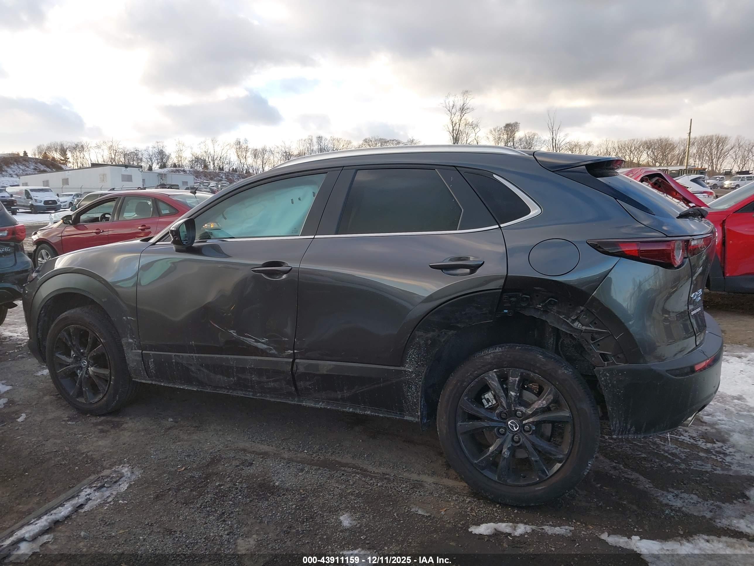 MAZDA CX-30 image 6