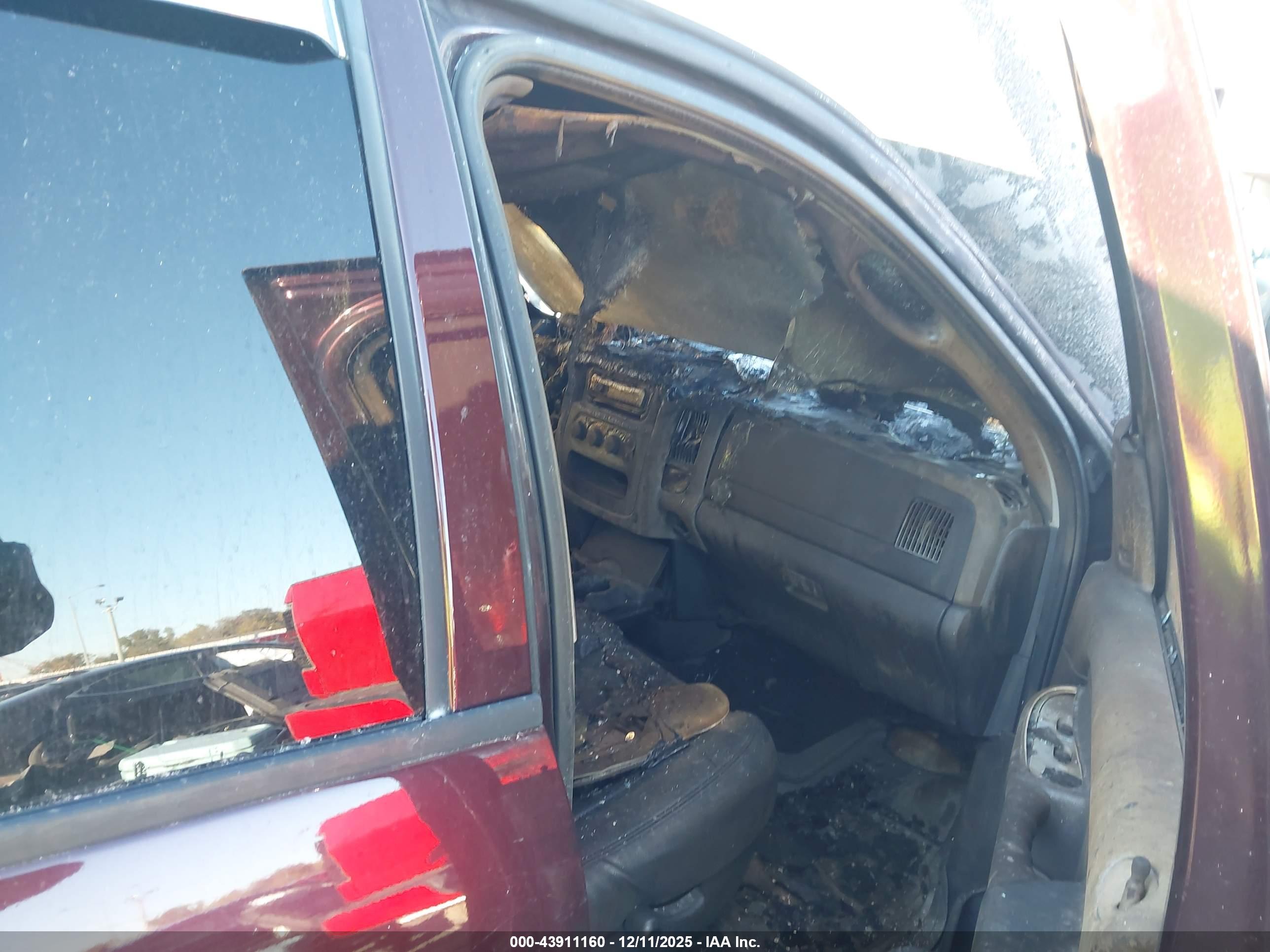 DODGE RAM image 5