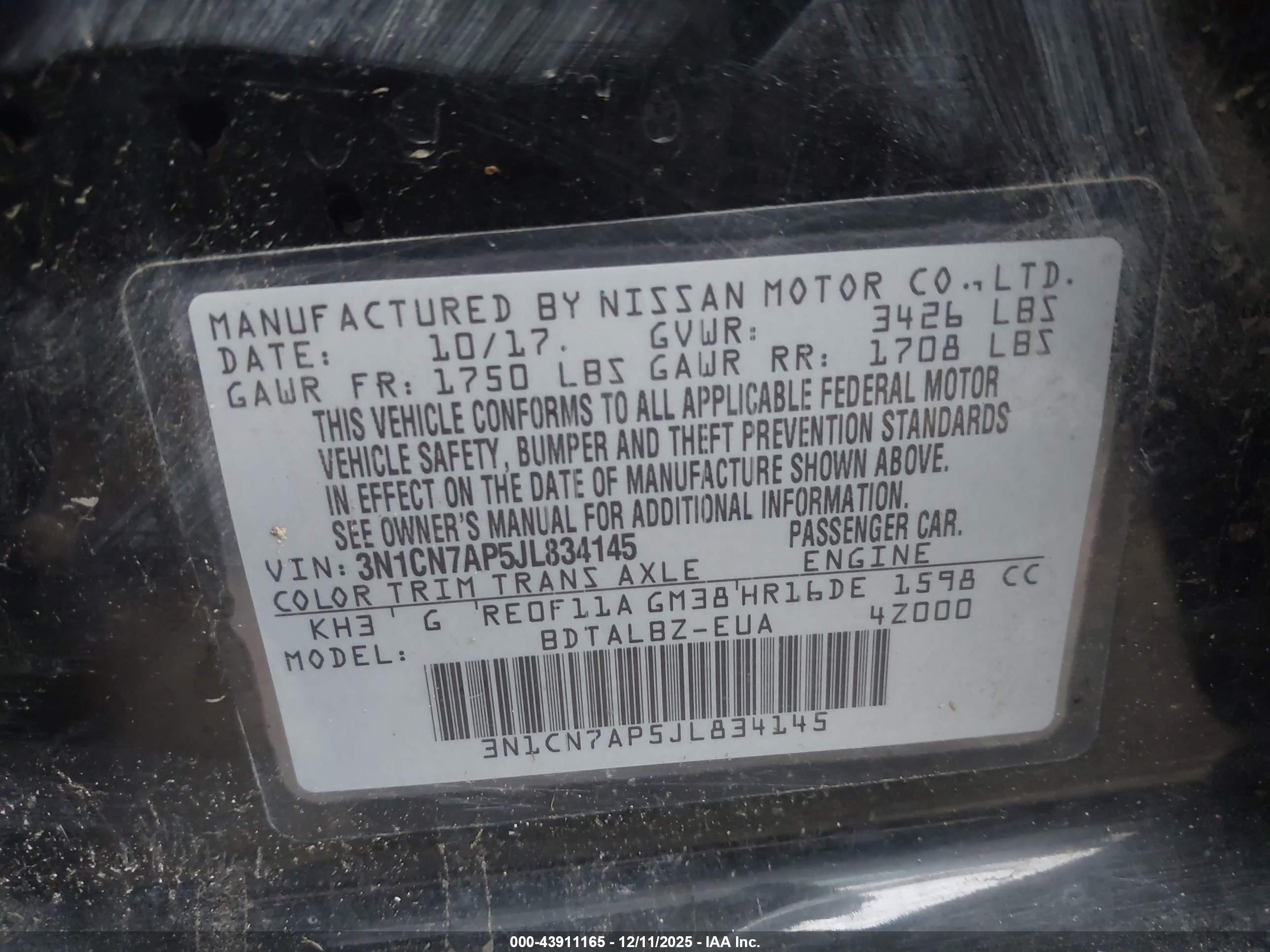 NISSAN VERSA image 9