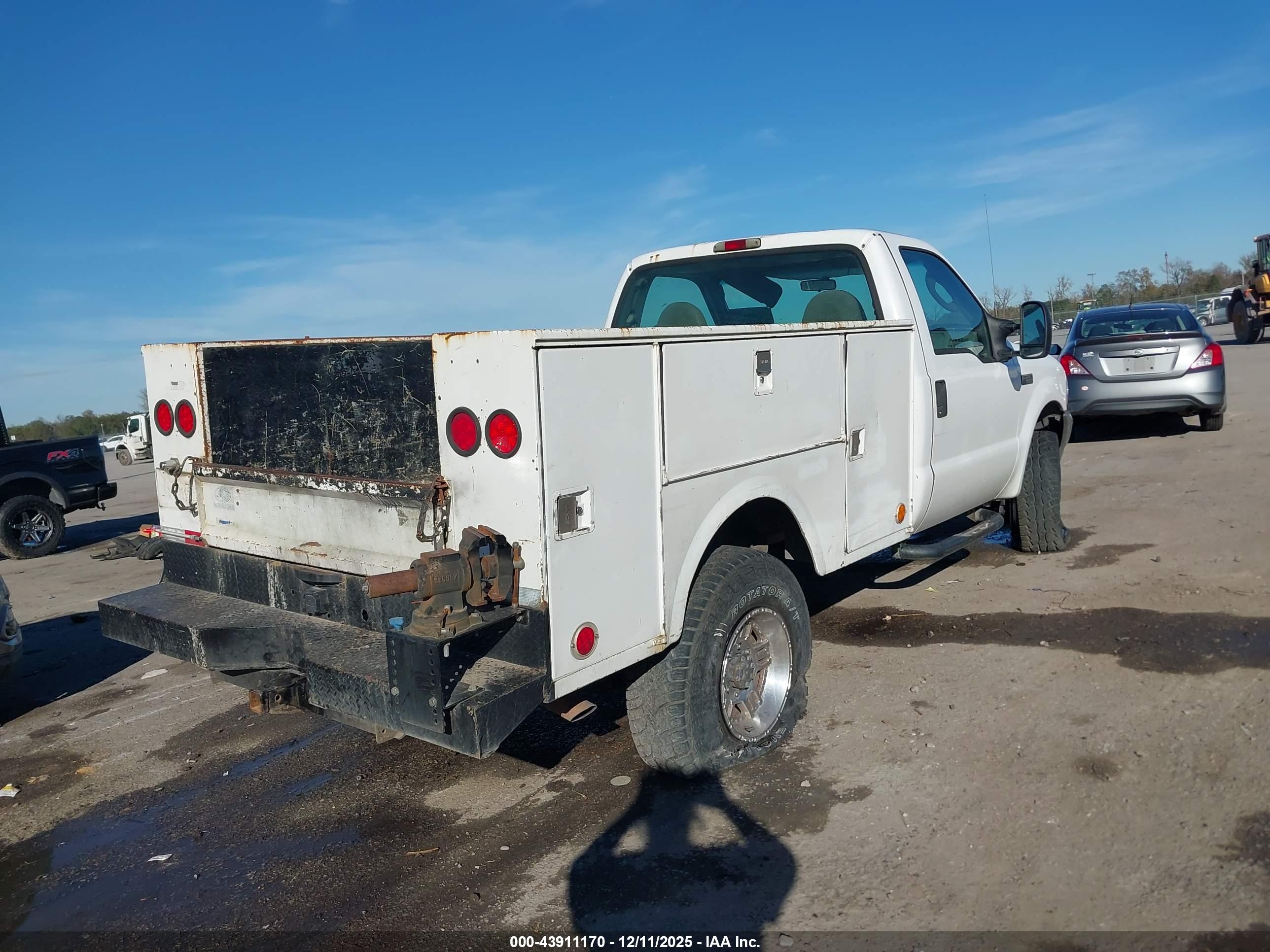 FORD F-350 image 4
