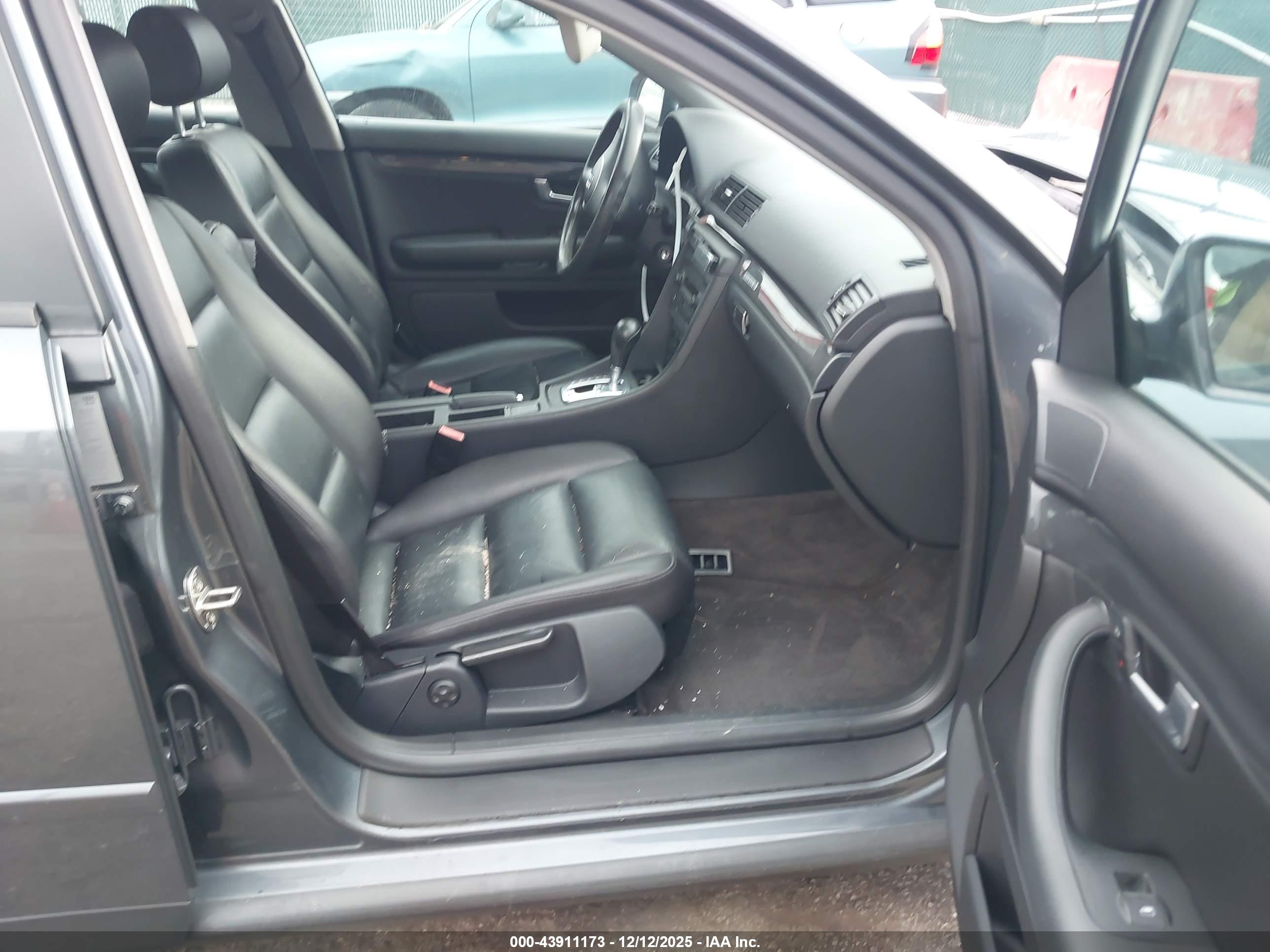 AUDI A4 image 5