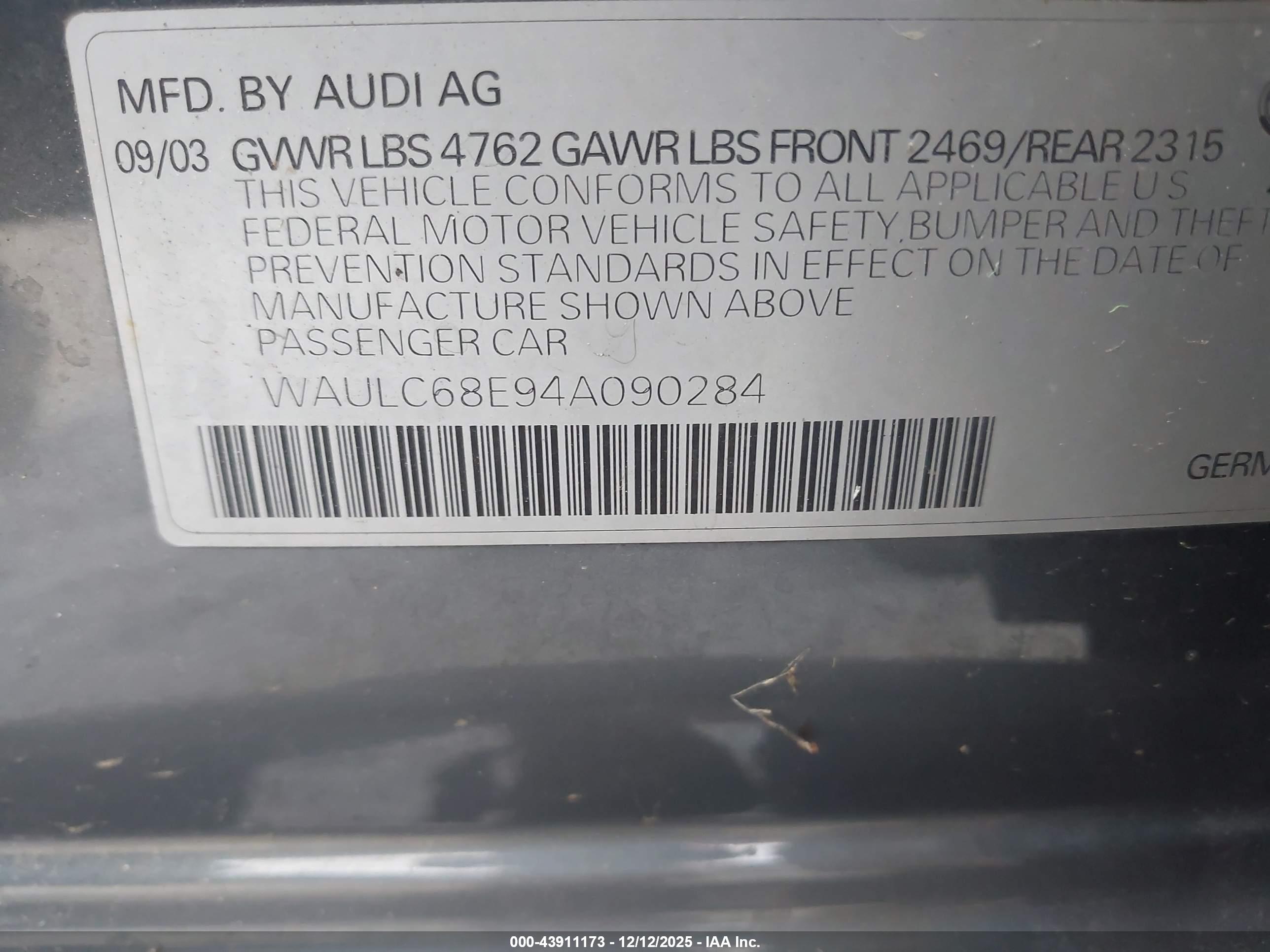 AUDI A4 image 9