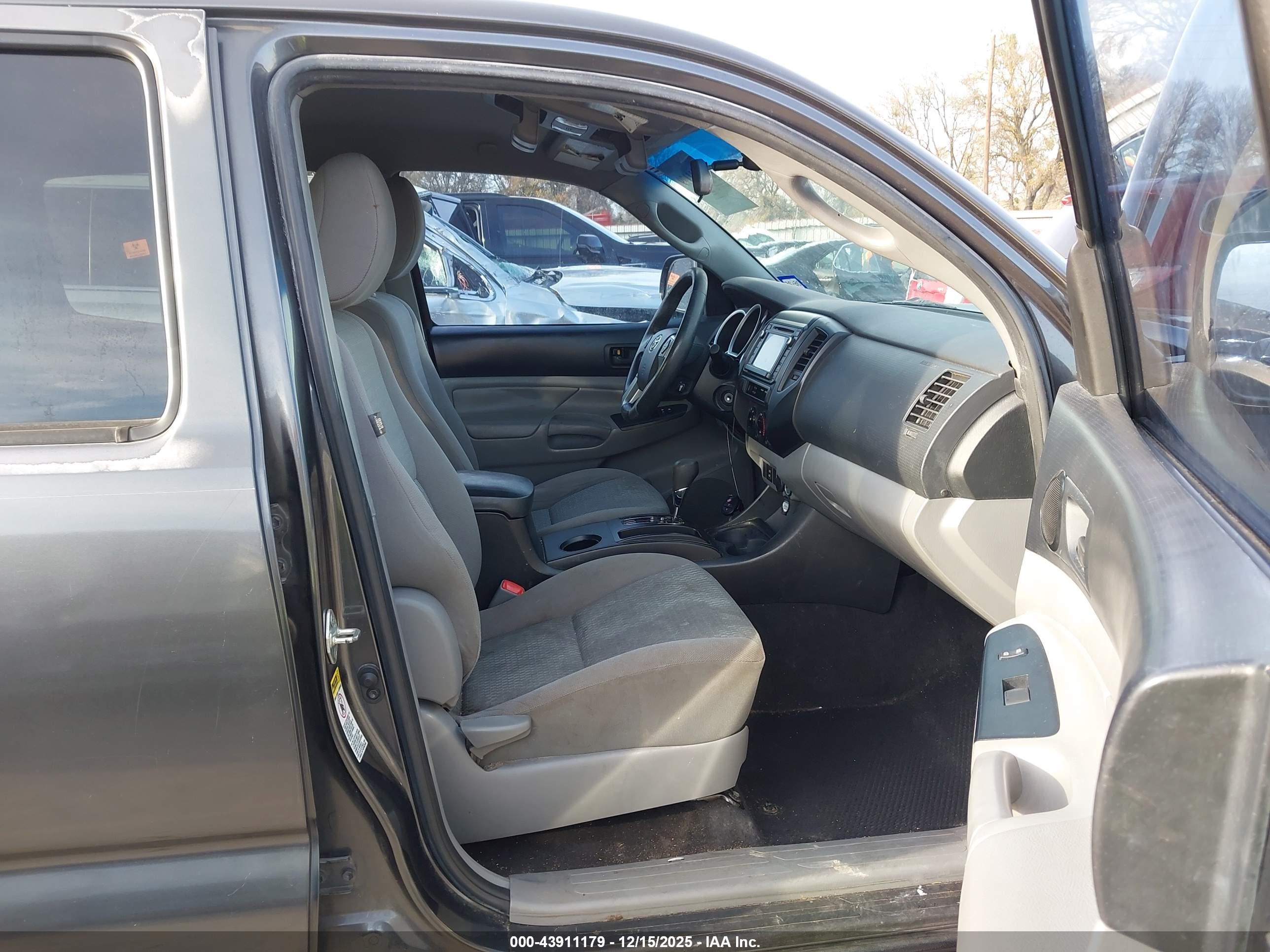 TOYOTA TACOMA image 5