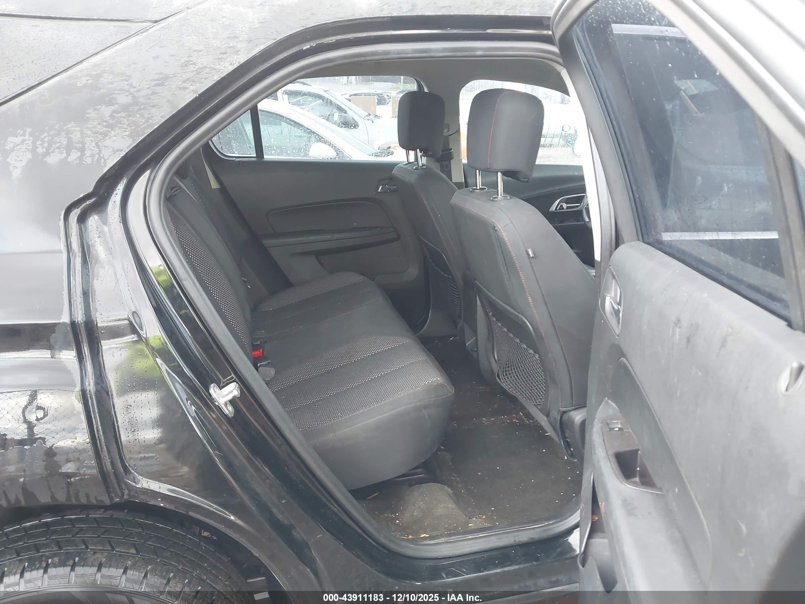 CHEVROLET EQUINOX image 8