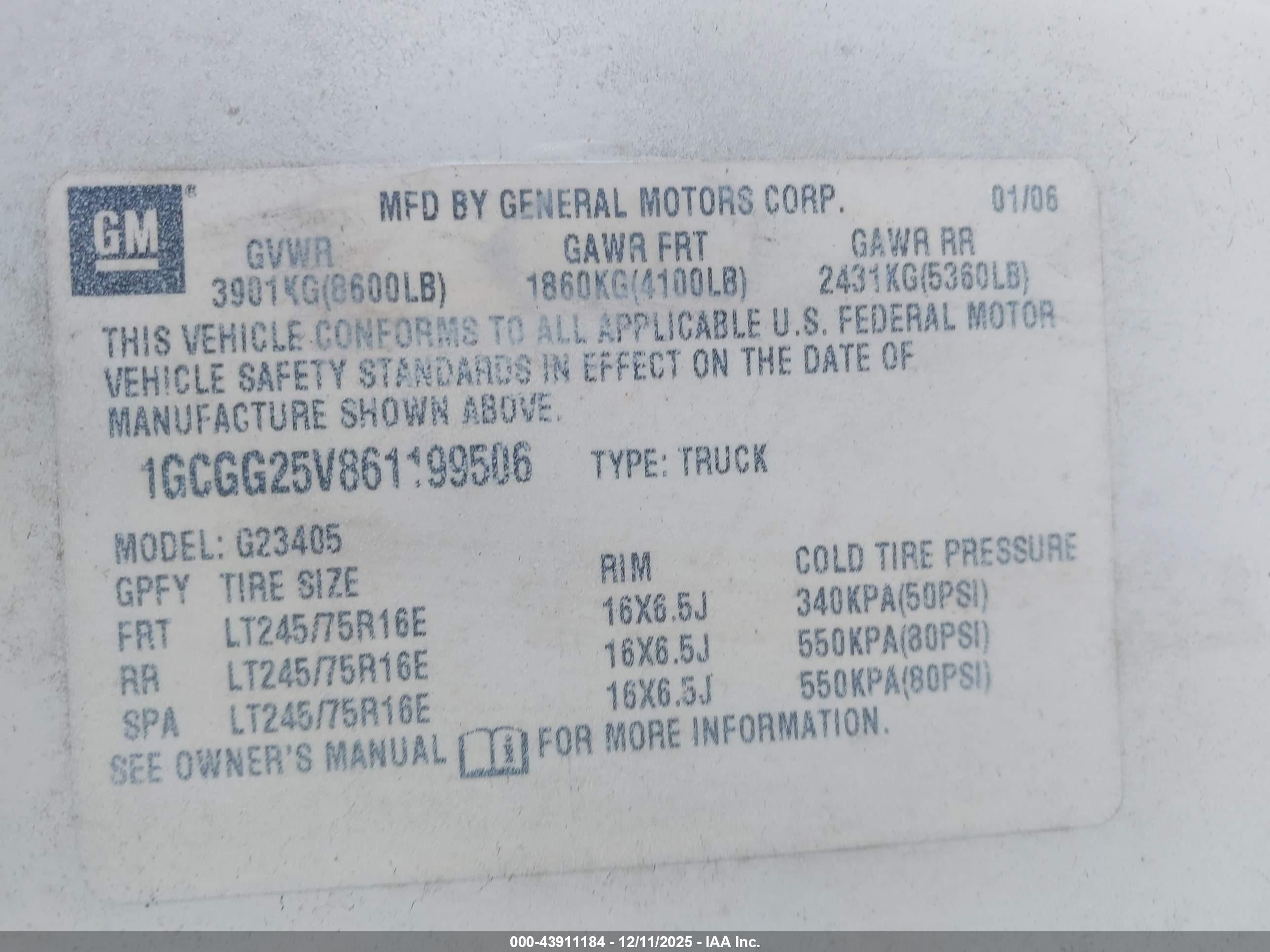 CHEVROLET EXPRESS image 9