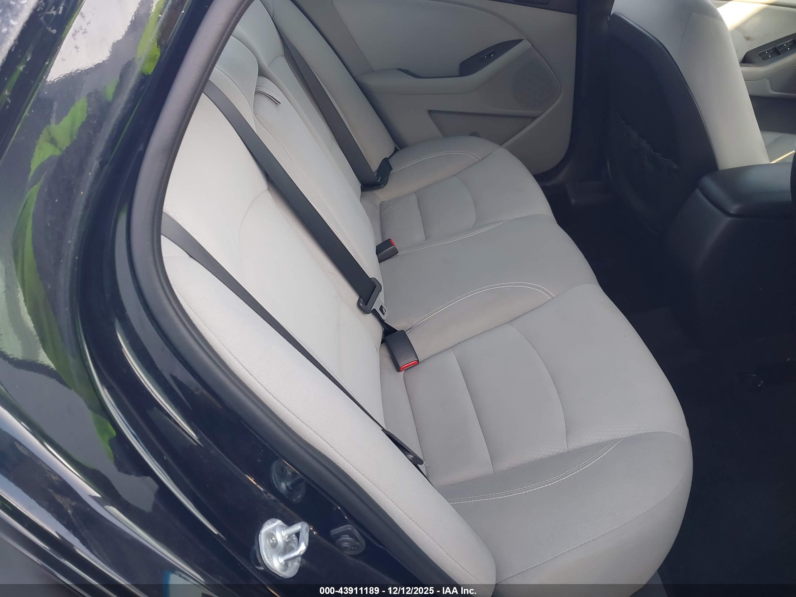 KIA OPTIMA image 8