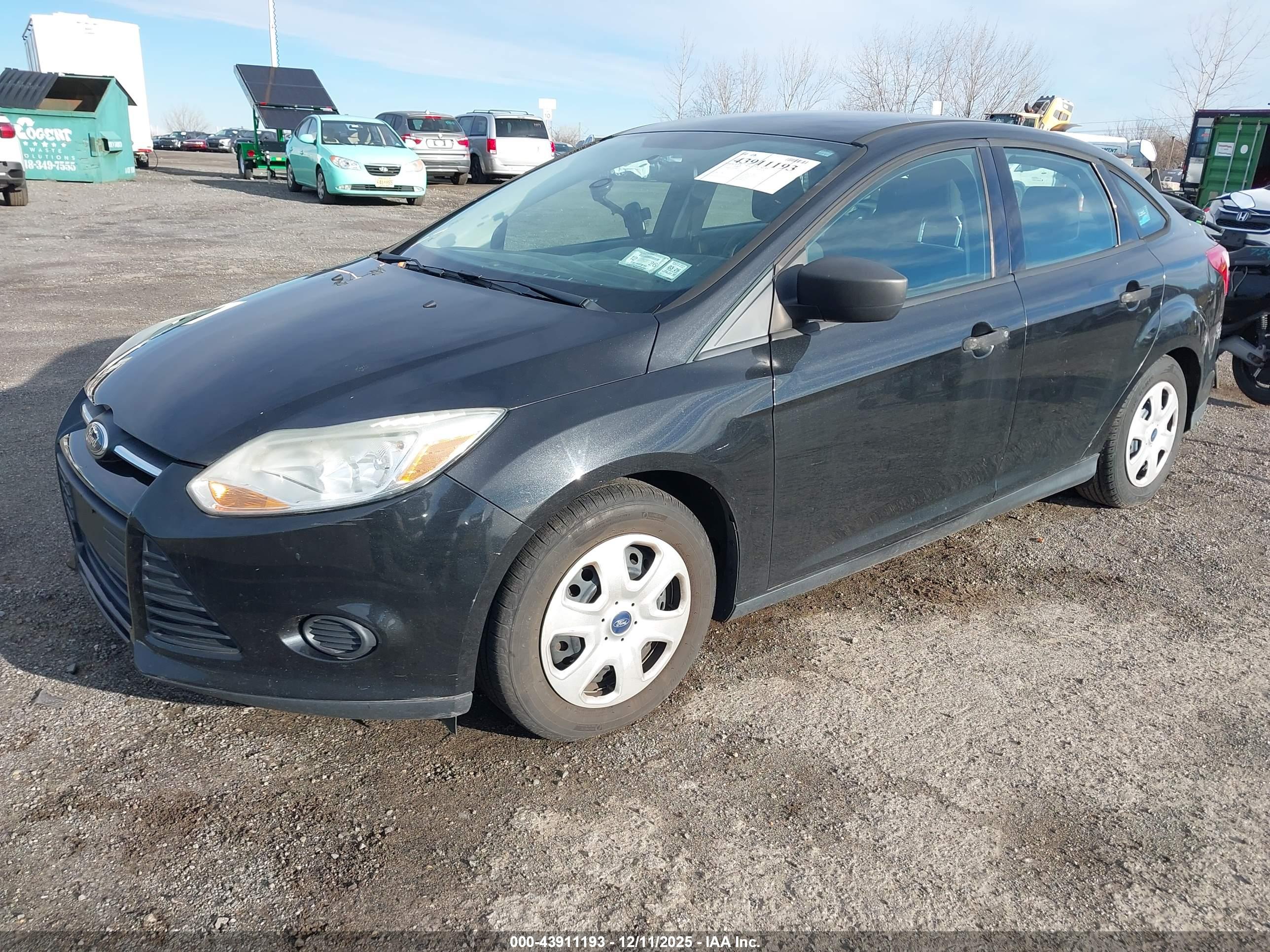 FORD FOCUS image 2