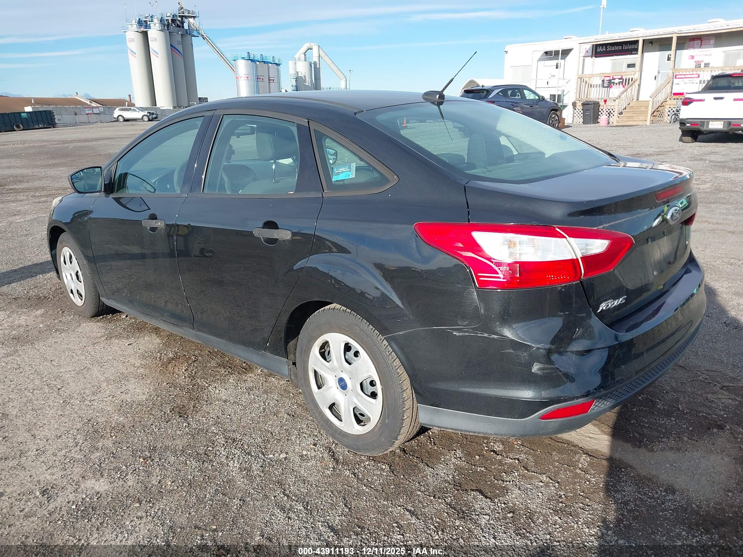 FORD FOCUS image 3