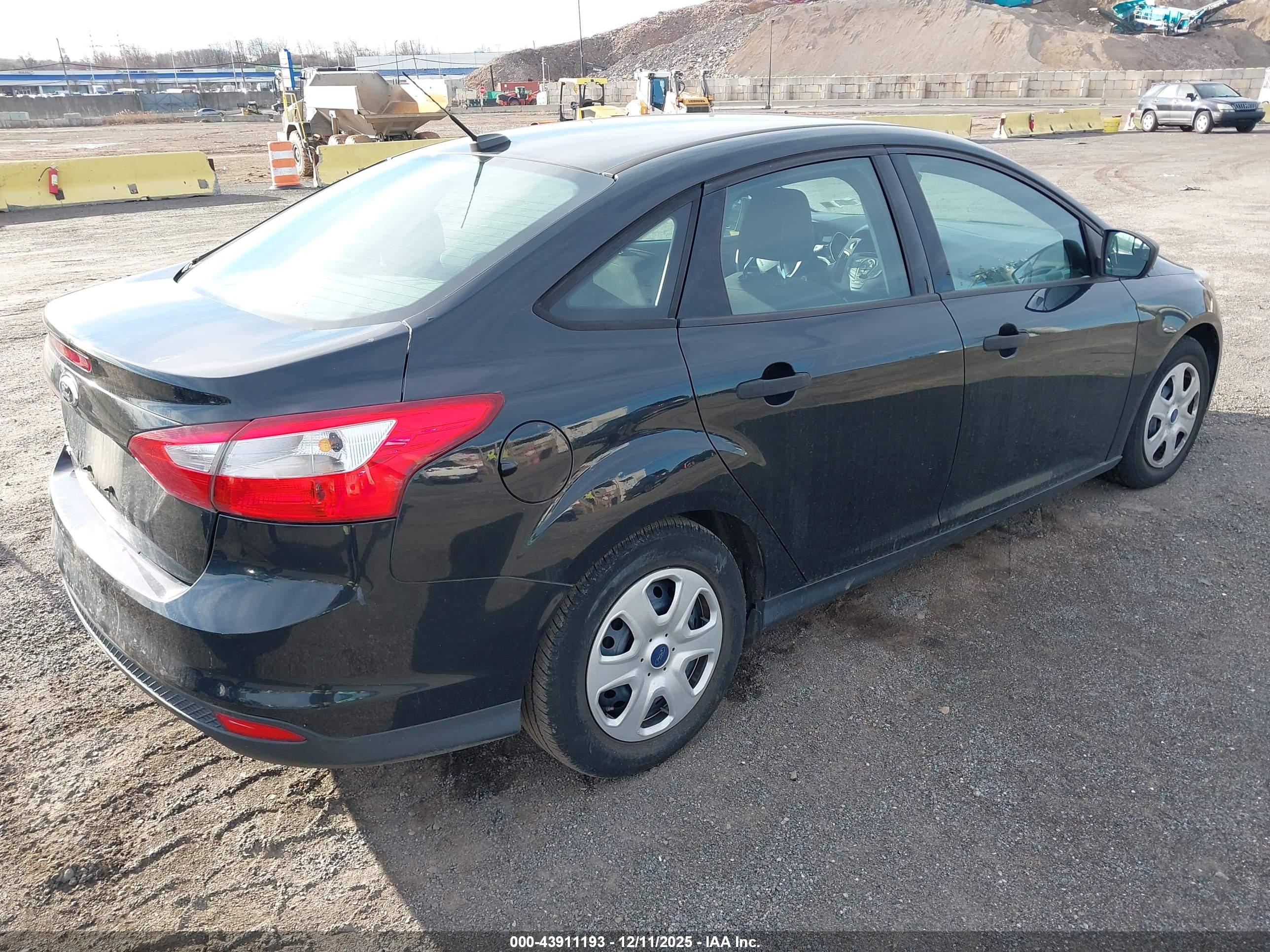 FORD FOCUS image 4