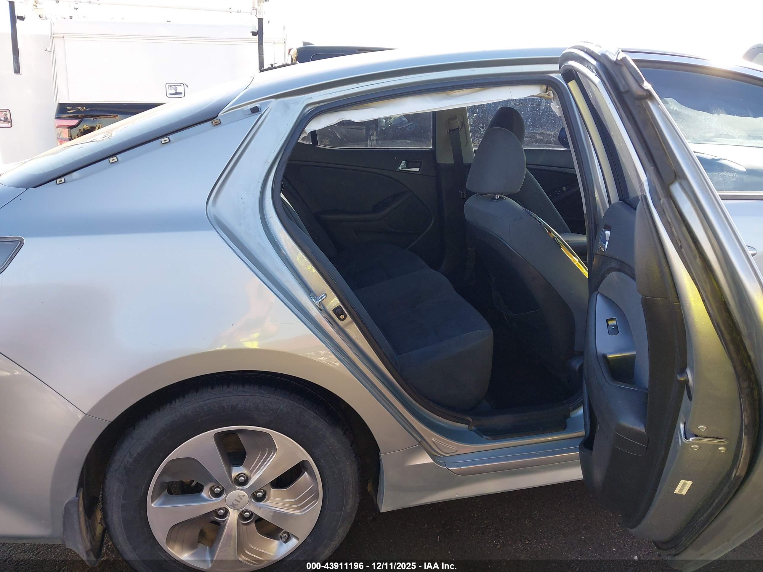 KIA OPTIMA image 8