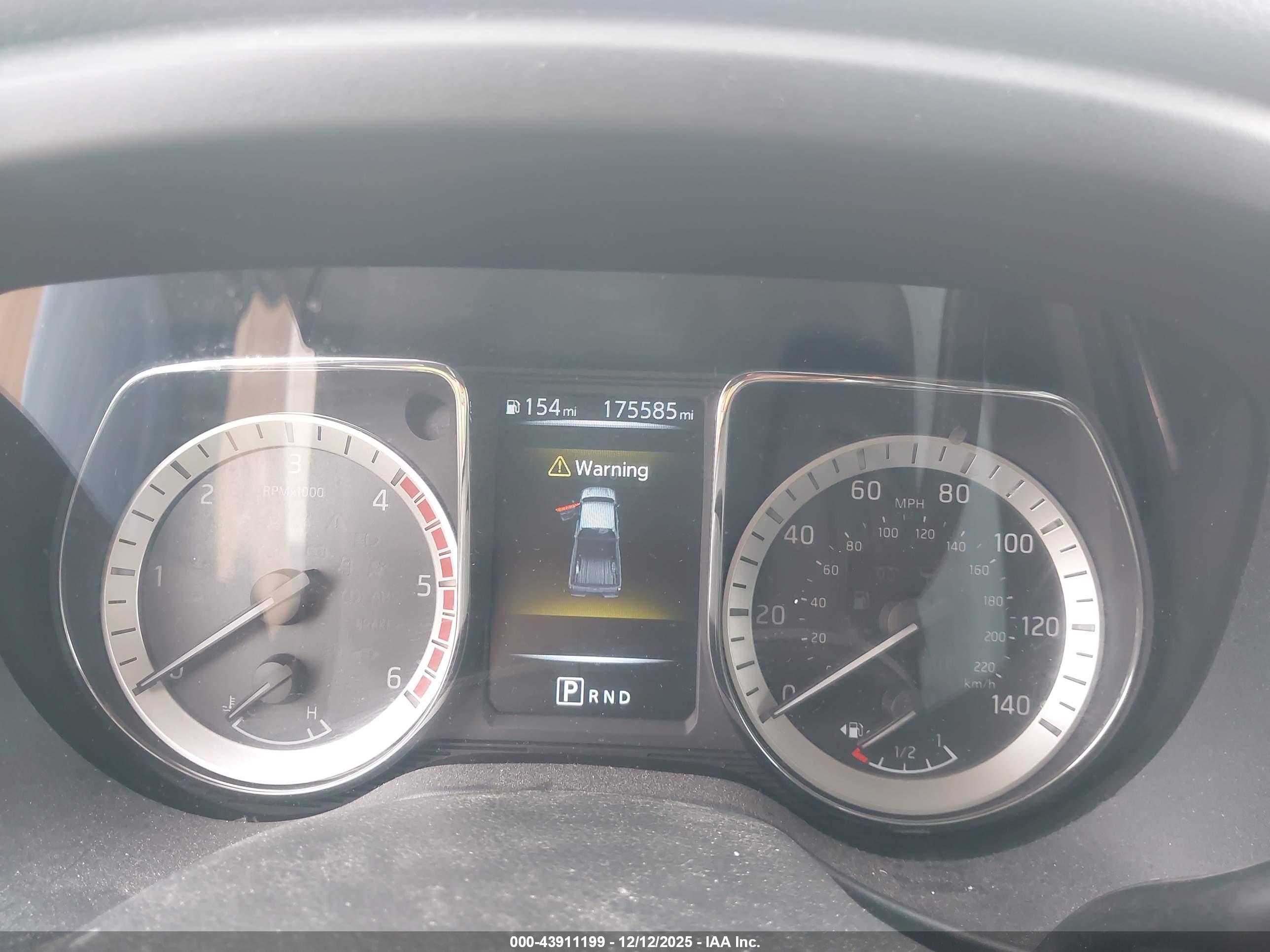 NISSAN TITAN image 7