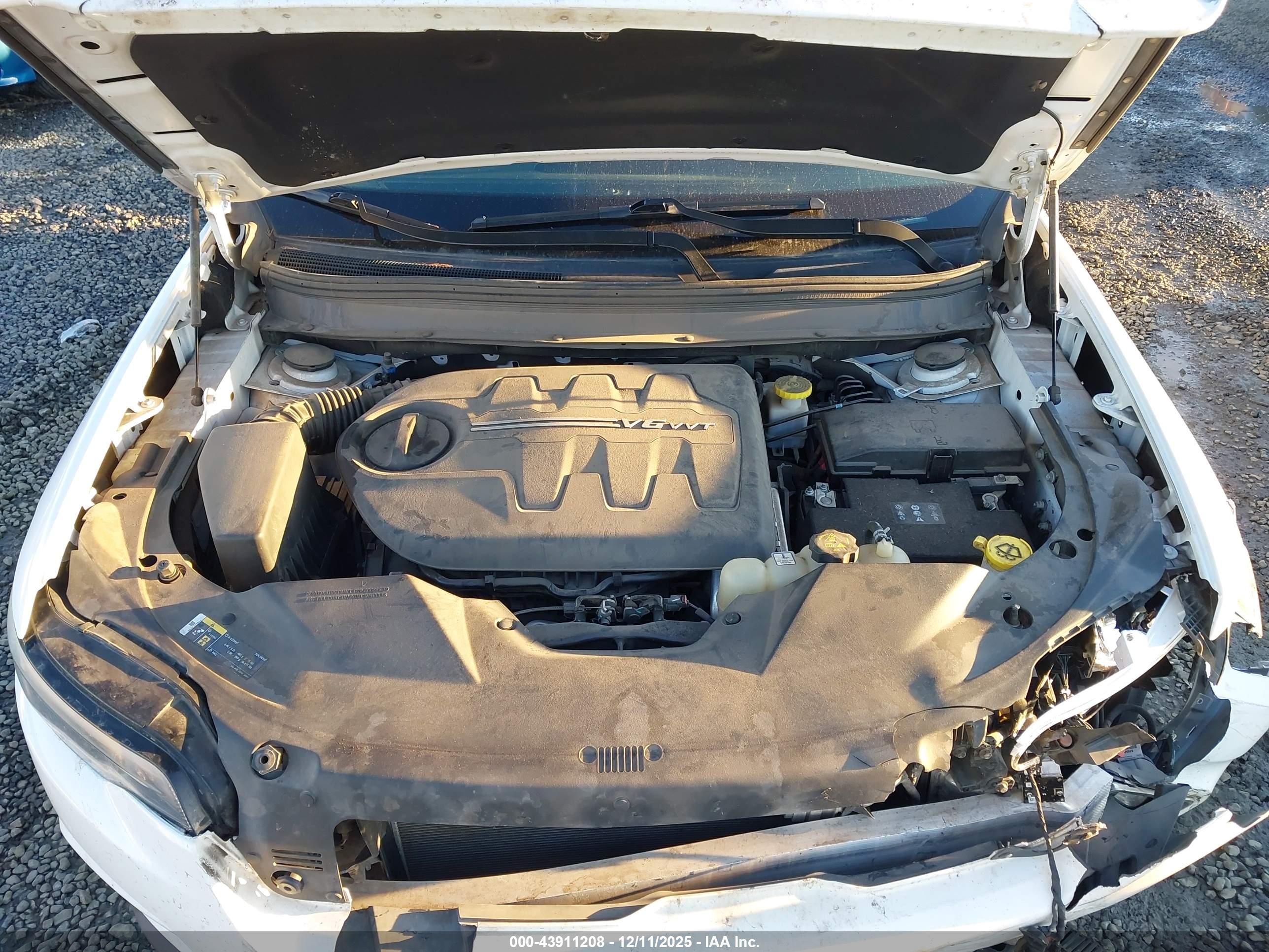 JEEP CHEROKEE image 10