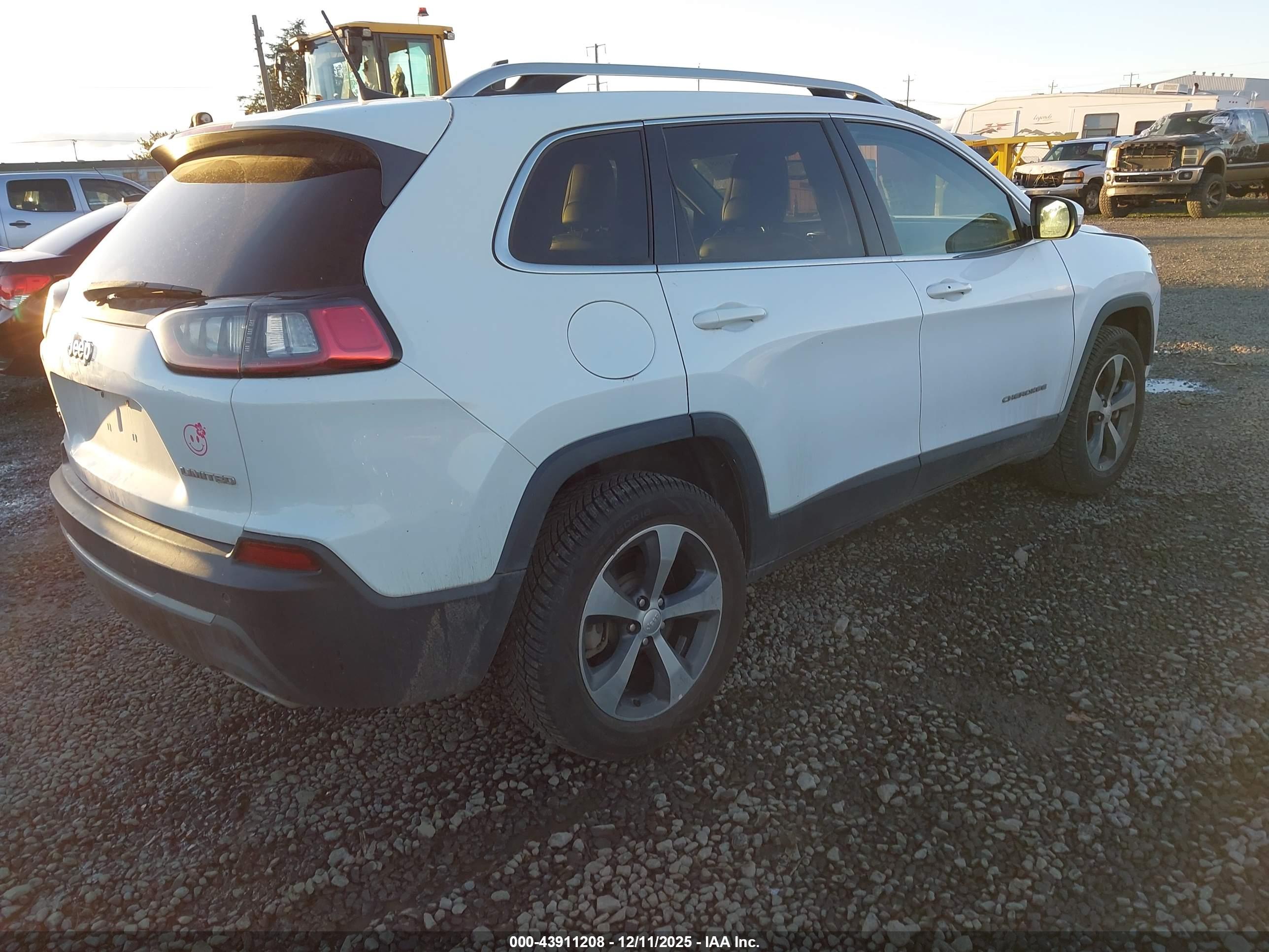 JEEP CHEROKEE image 4