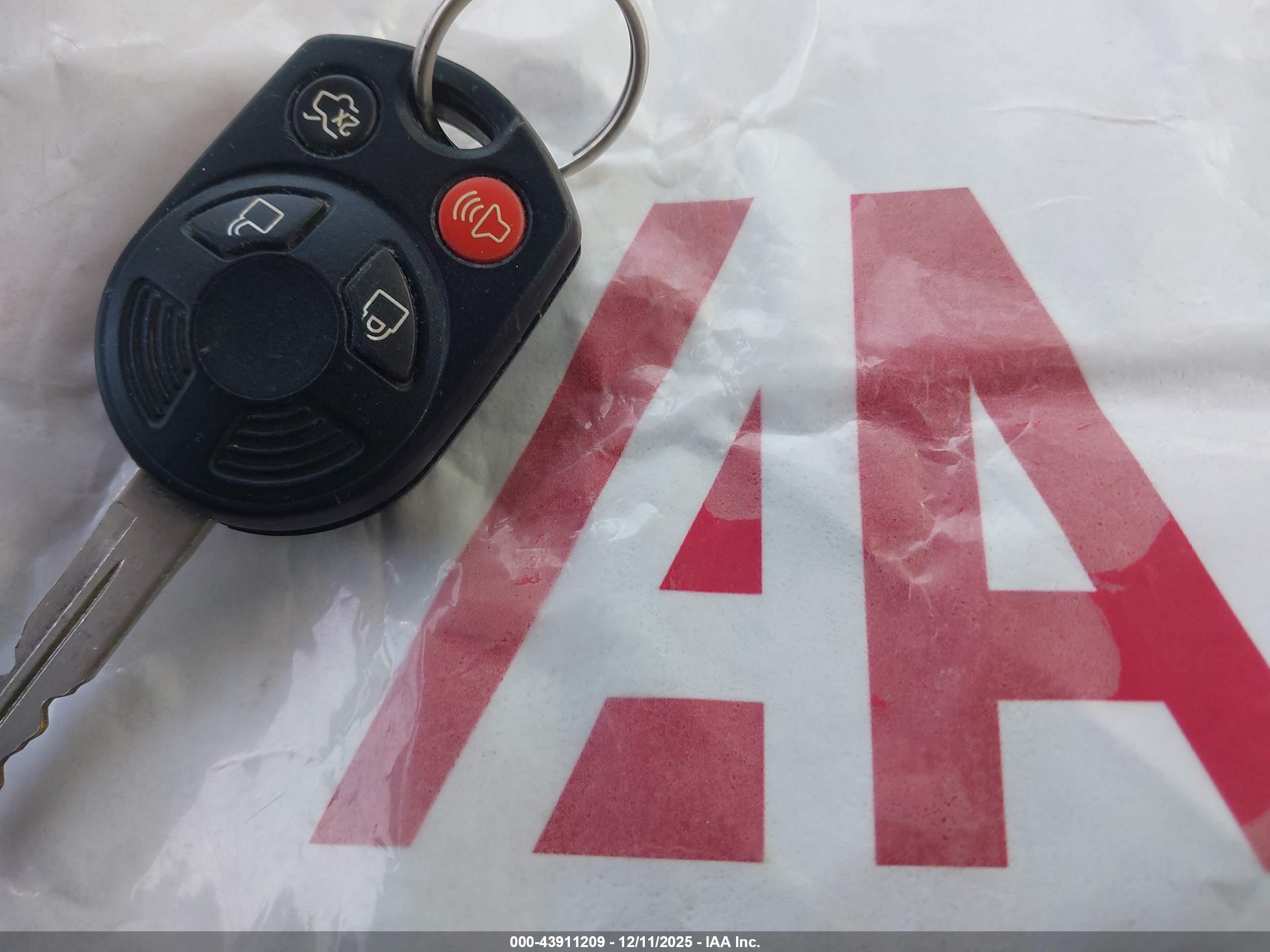 FORD ESCAPE image 11