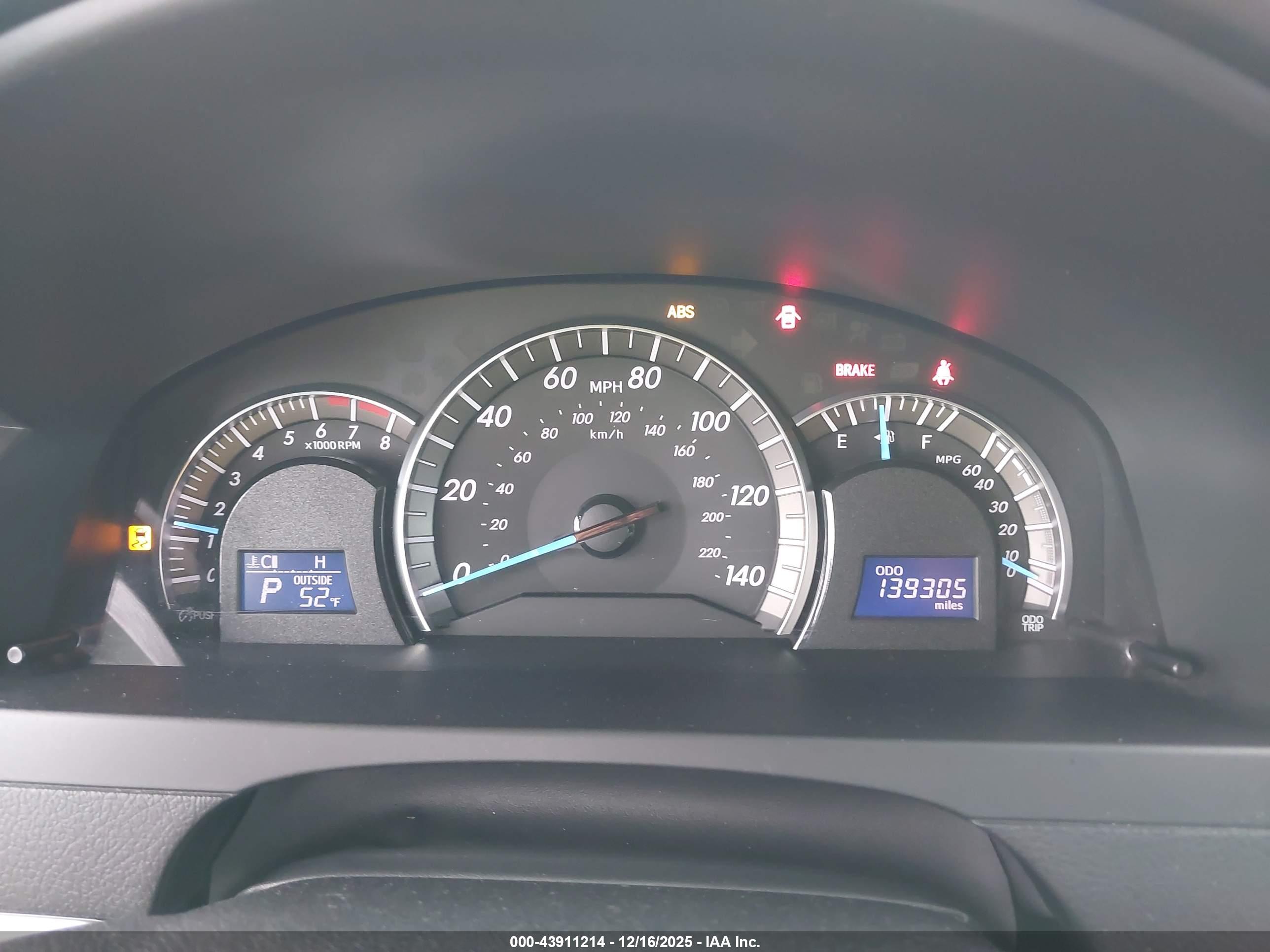 TOYOTA CAMRY image 7
