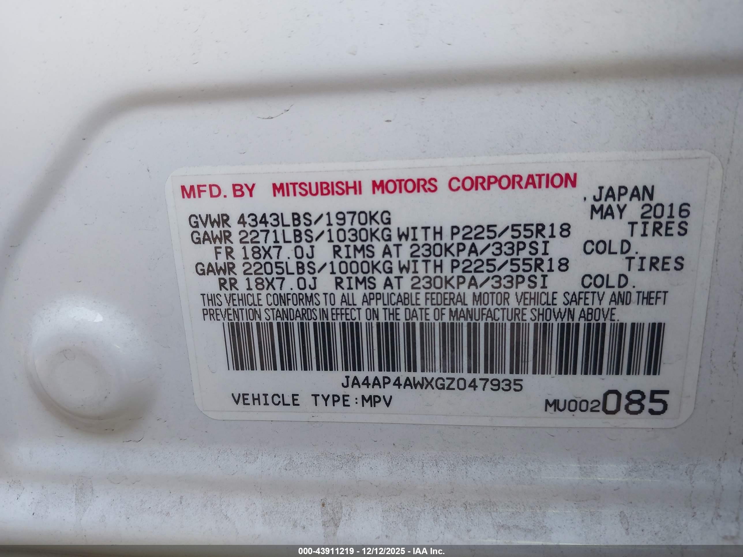 MITSUBISHI OUTLANDER image 9
