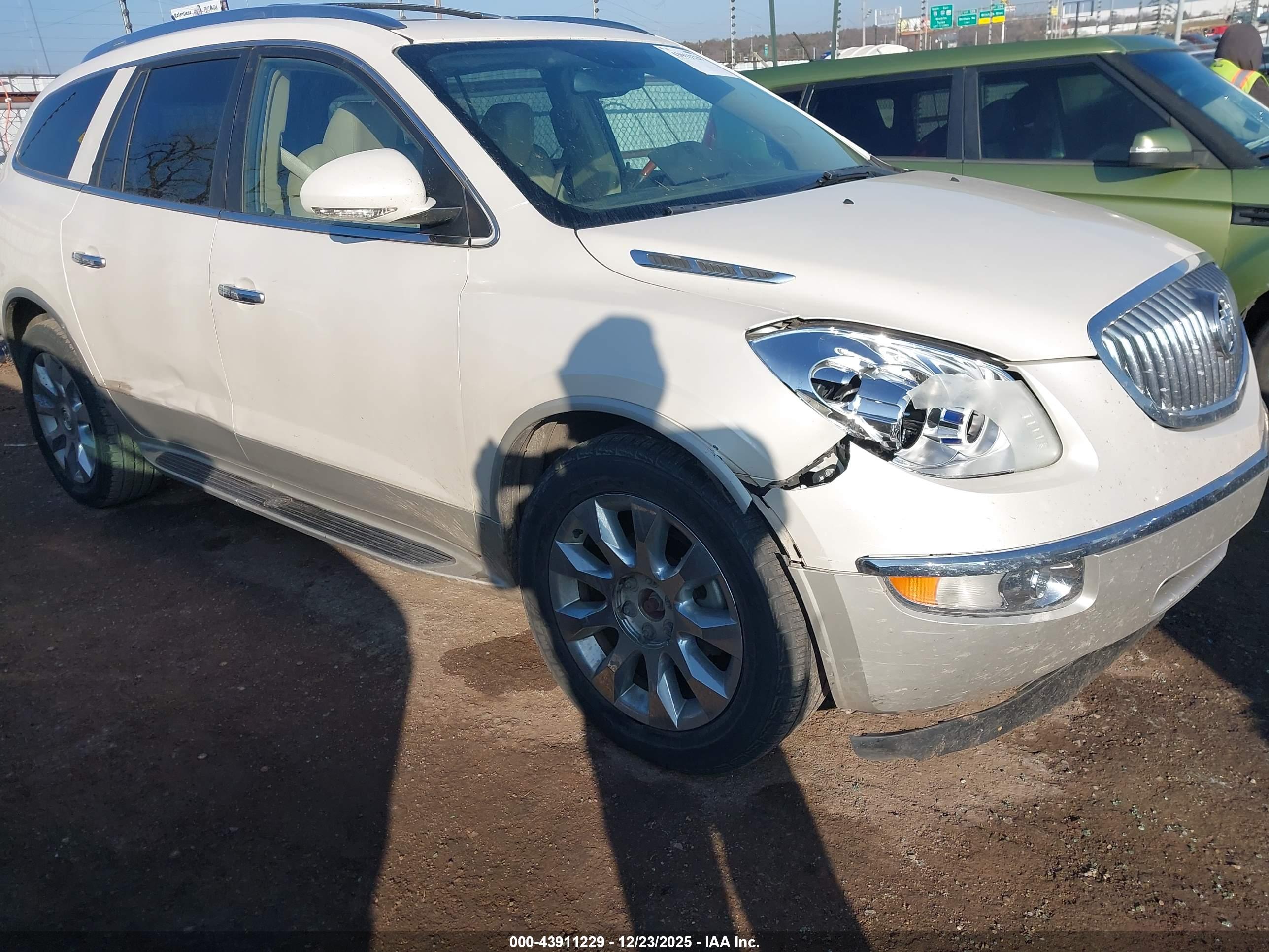BUICK ENCLAVE image 6