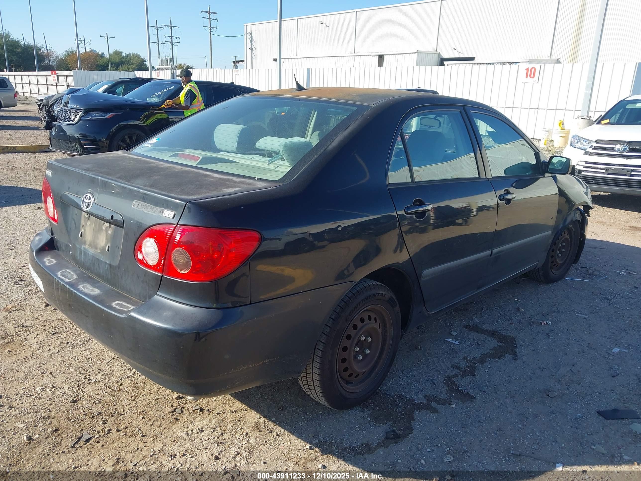 TOYOTA COROLLA image 4